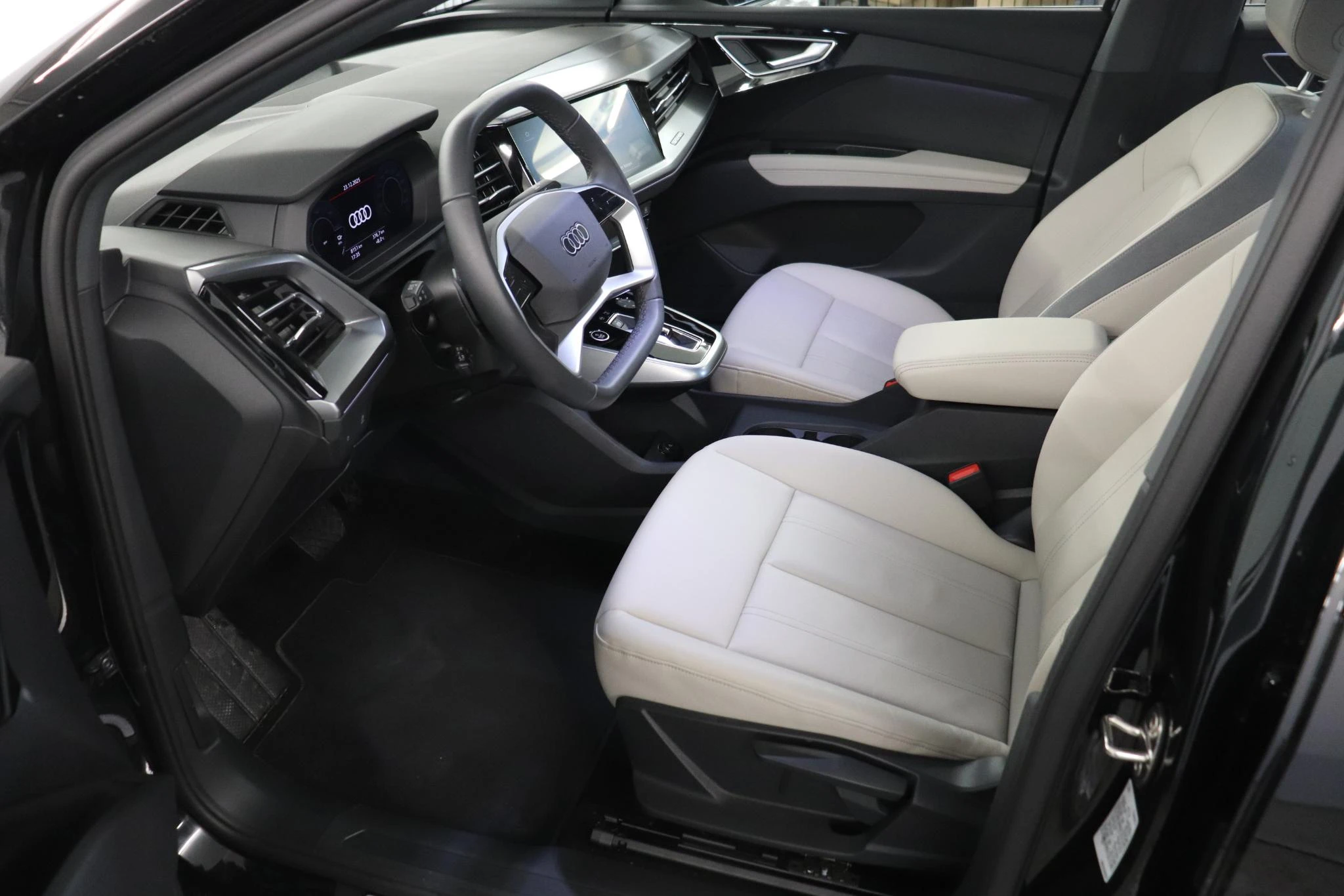 Audi-Q4 Sportback e-tron-image-9