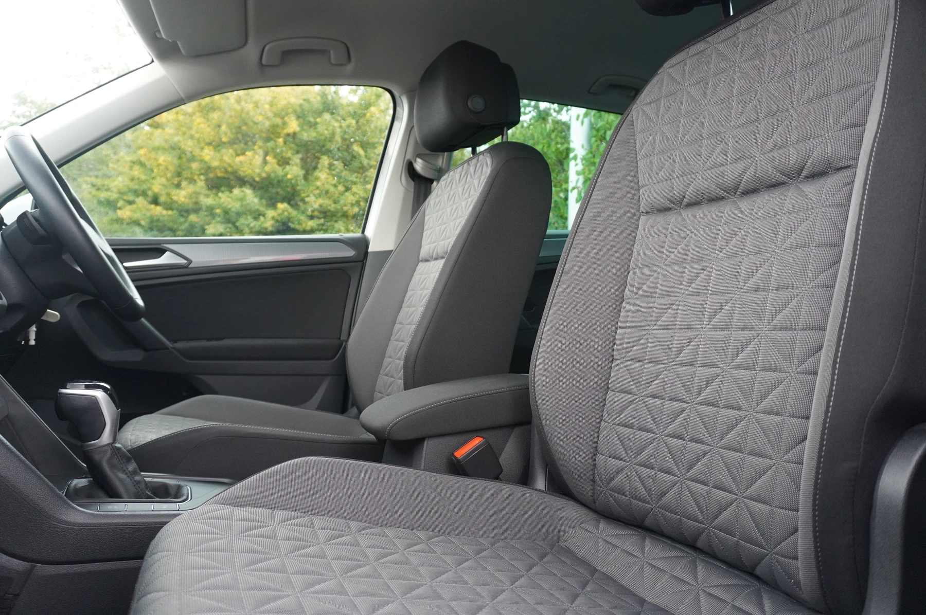 Volkswagen-Tiguan-image-8