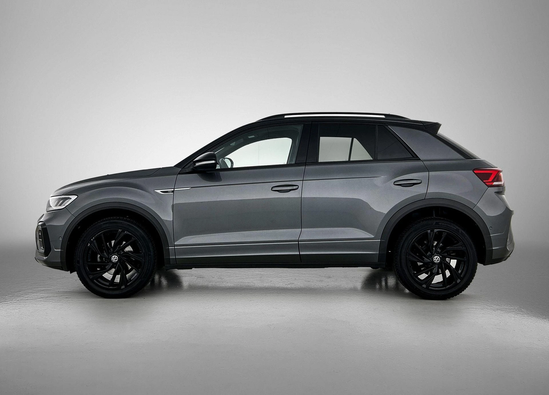 Volkswagen-T-Roc-image-1