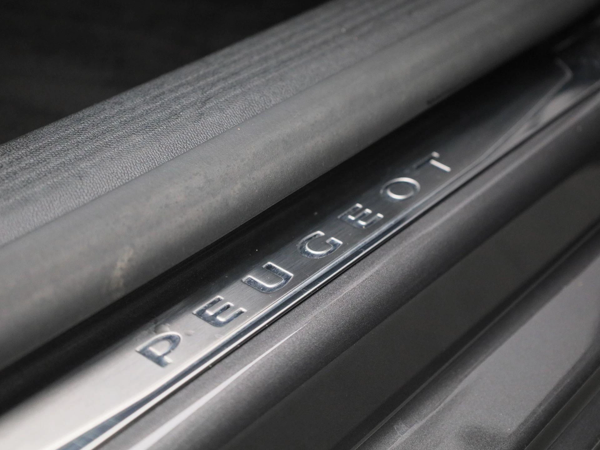 Peugeot-508-image-40