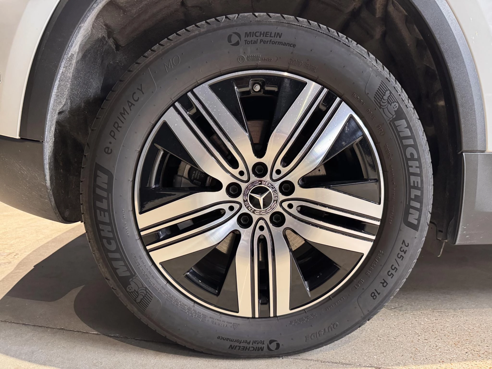 Mercedes-Benz-EQA-image-8