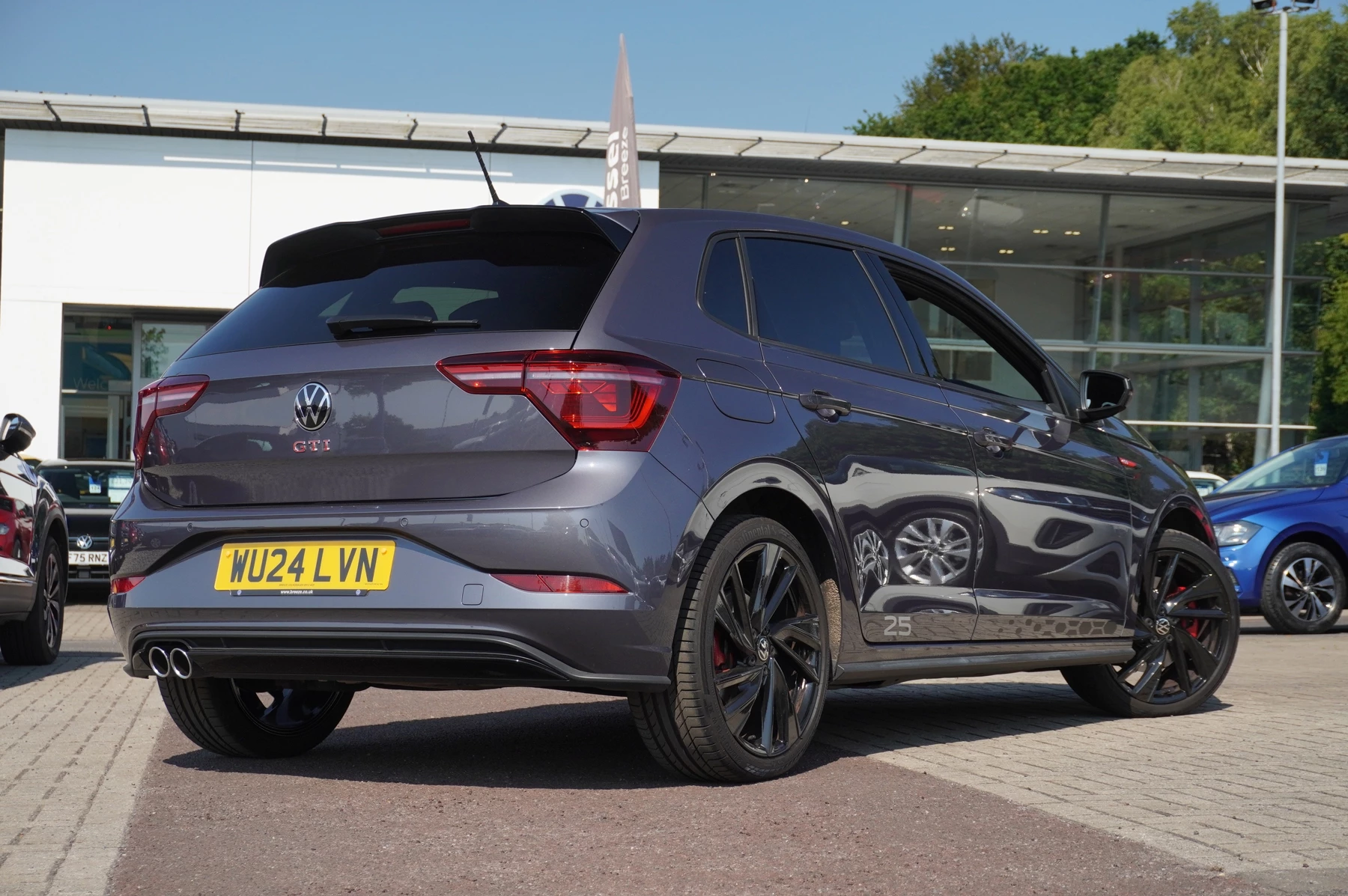Volkswagen-Polo-image-15