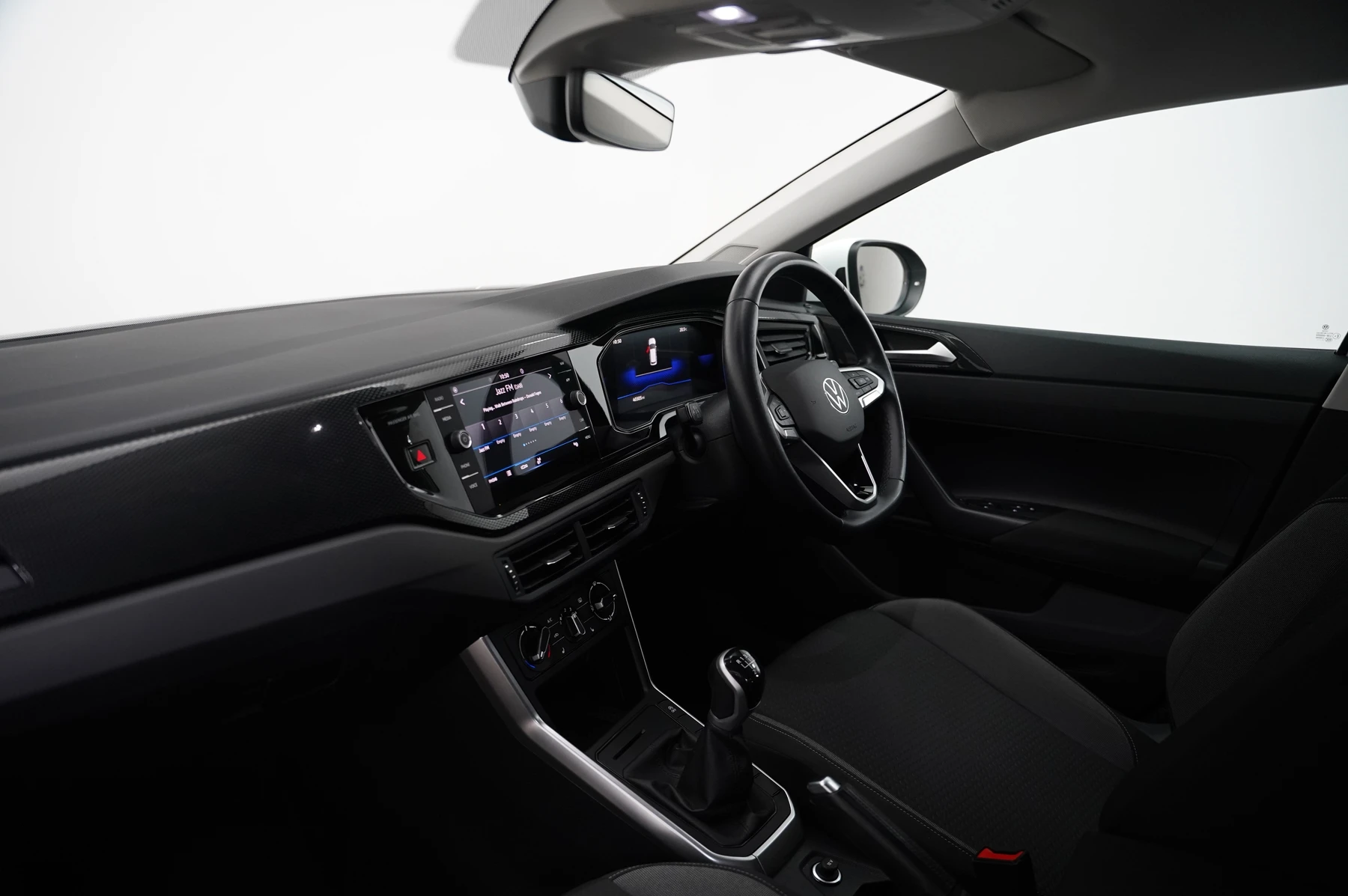 Volkswagen-Taigo-image-1