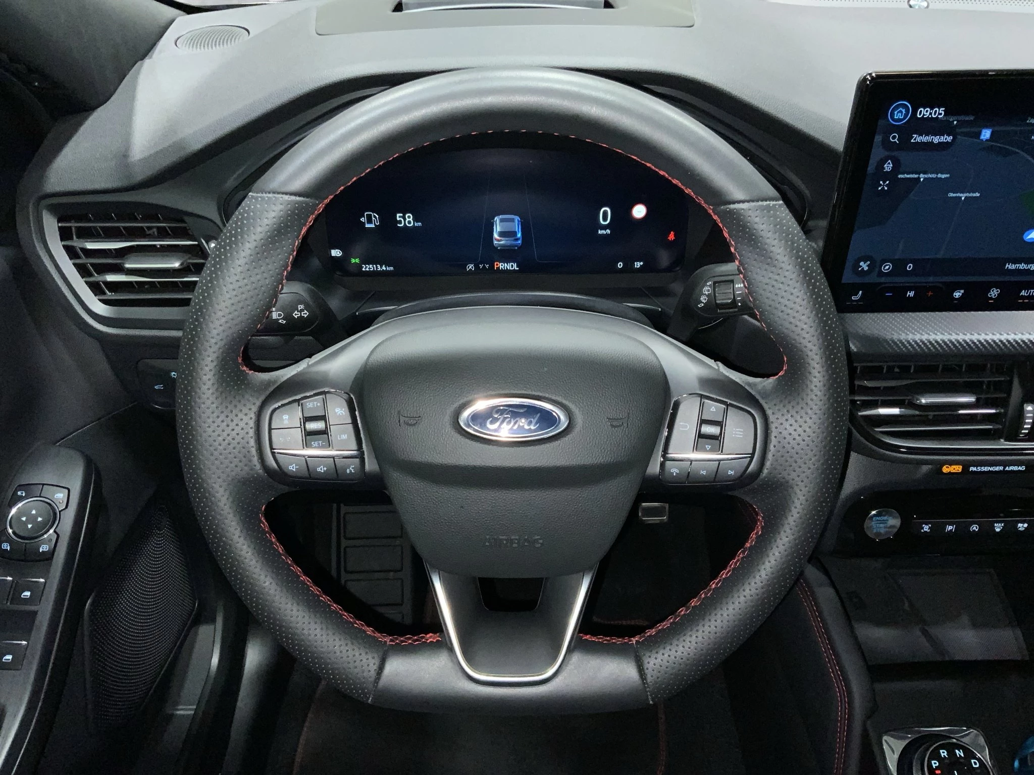Ford Kuga ST-Line X Aut.*PANO*AHK*360GRAD*LED-MATRIX*NAVI*GRA*WINTER-PKT.