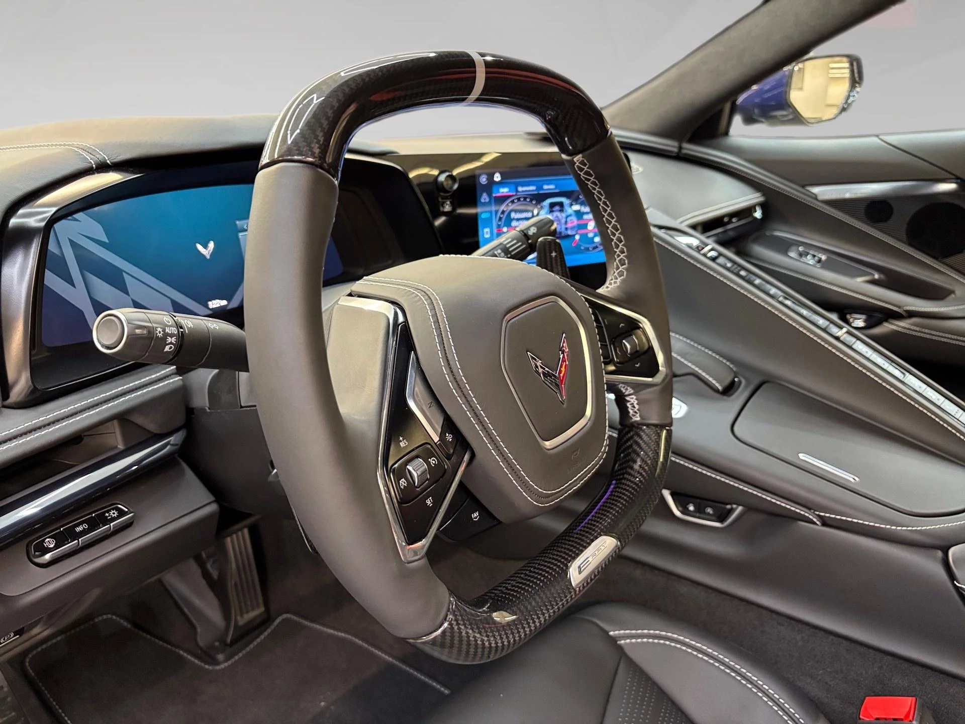 Chevrolet-Corvette-image-13