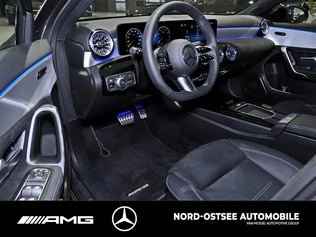 Mercedes-Benz A-Klasse 180 SPECIAL EDITION AMG ADVANCED+ KAM PANO SHZ AMG Line