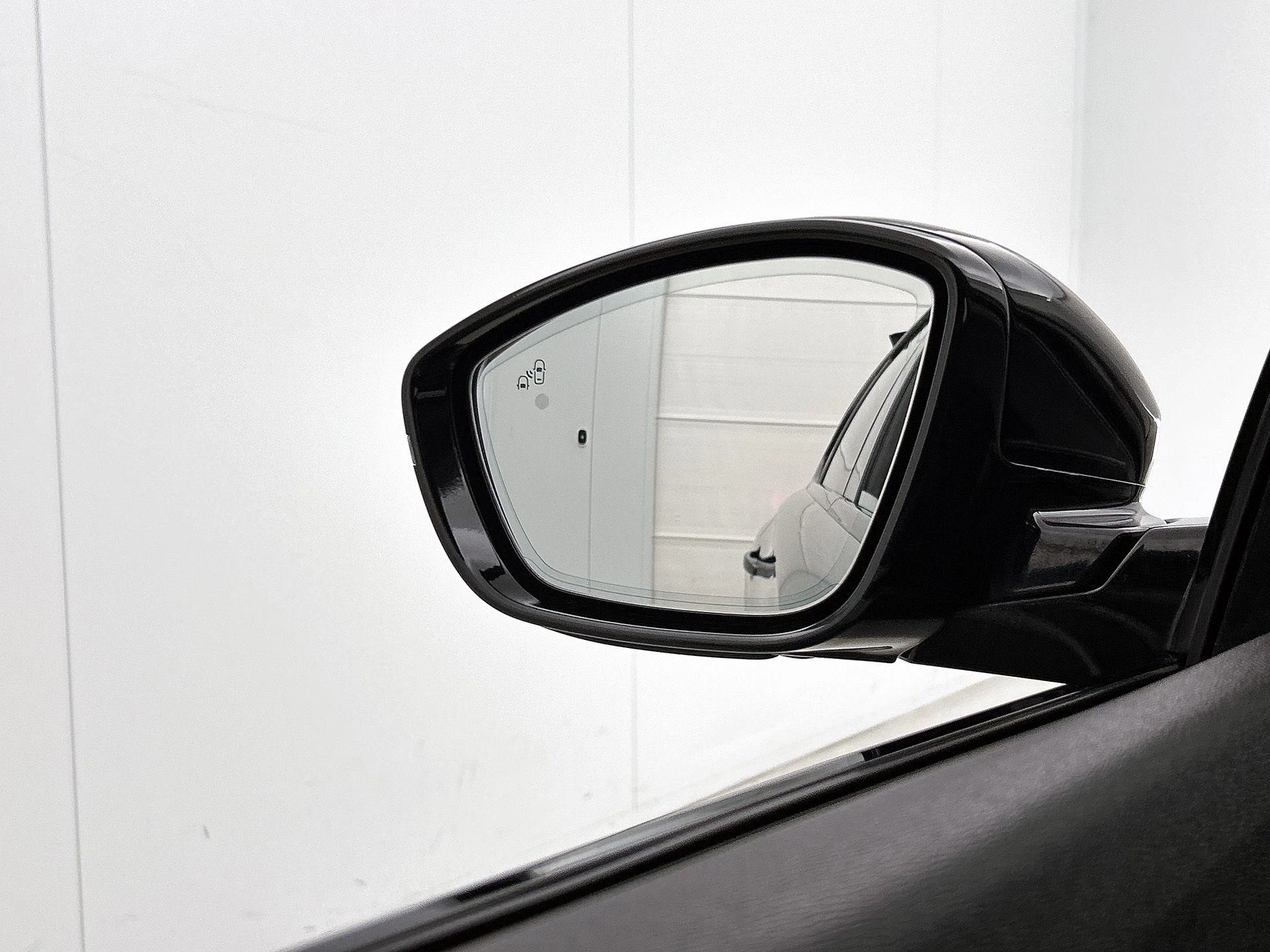 Peugeot-508-image-23