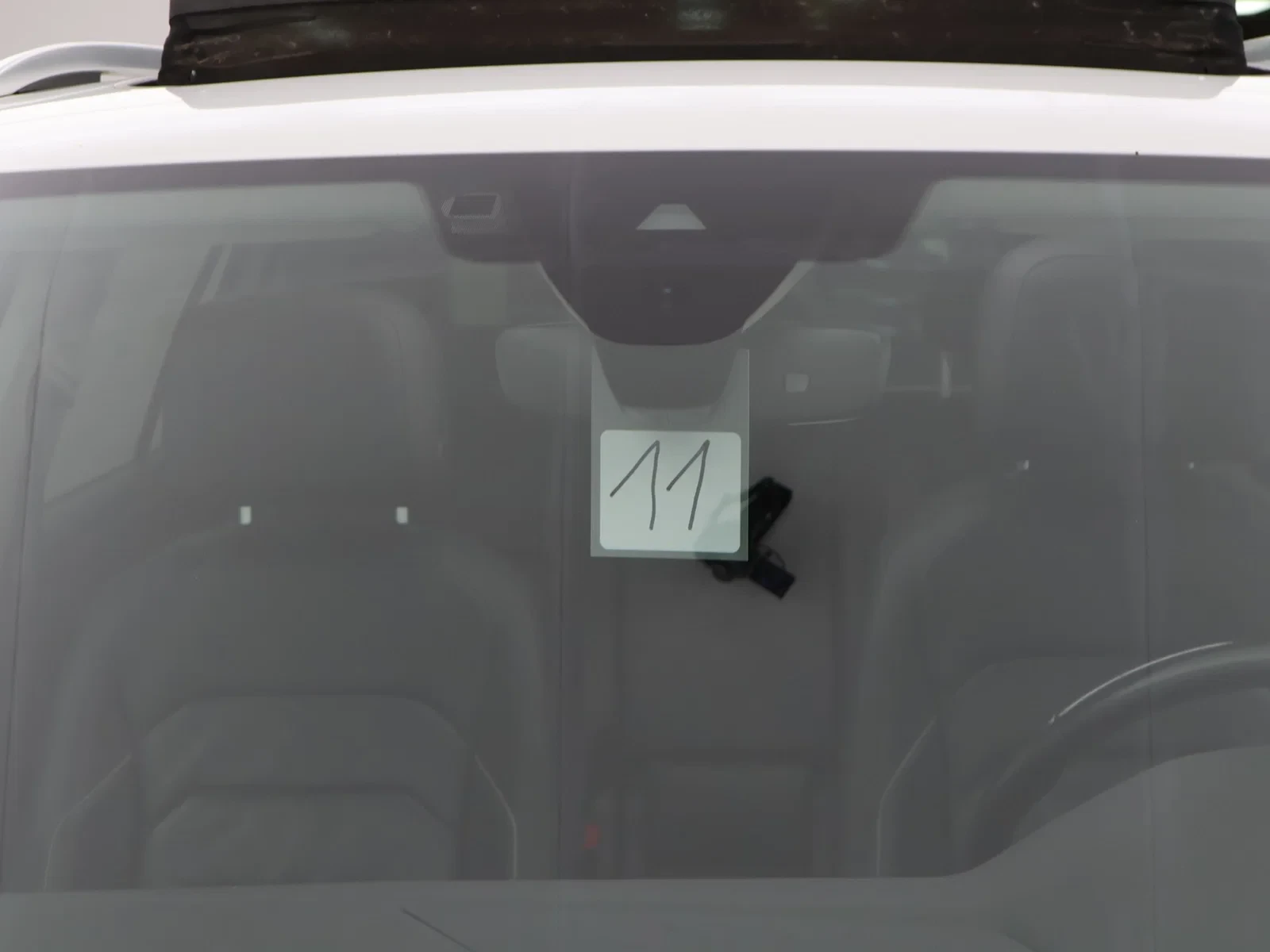 Volkswagen Tiguan Allspace Tiguan R-Line AllSpace Platinum 1.5TSI 150PK *AUTOMAAT*PANODAK*TREKHAAK*360° CAMERA*LEDER*ACC*APP-CONNECT*