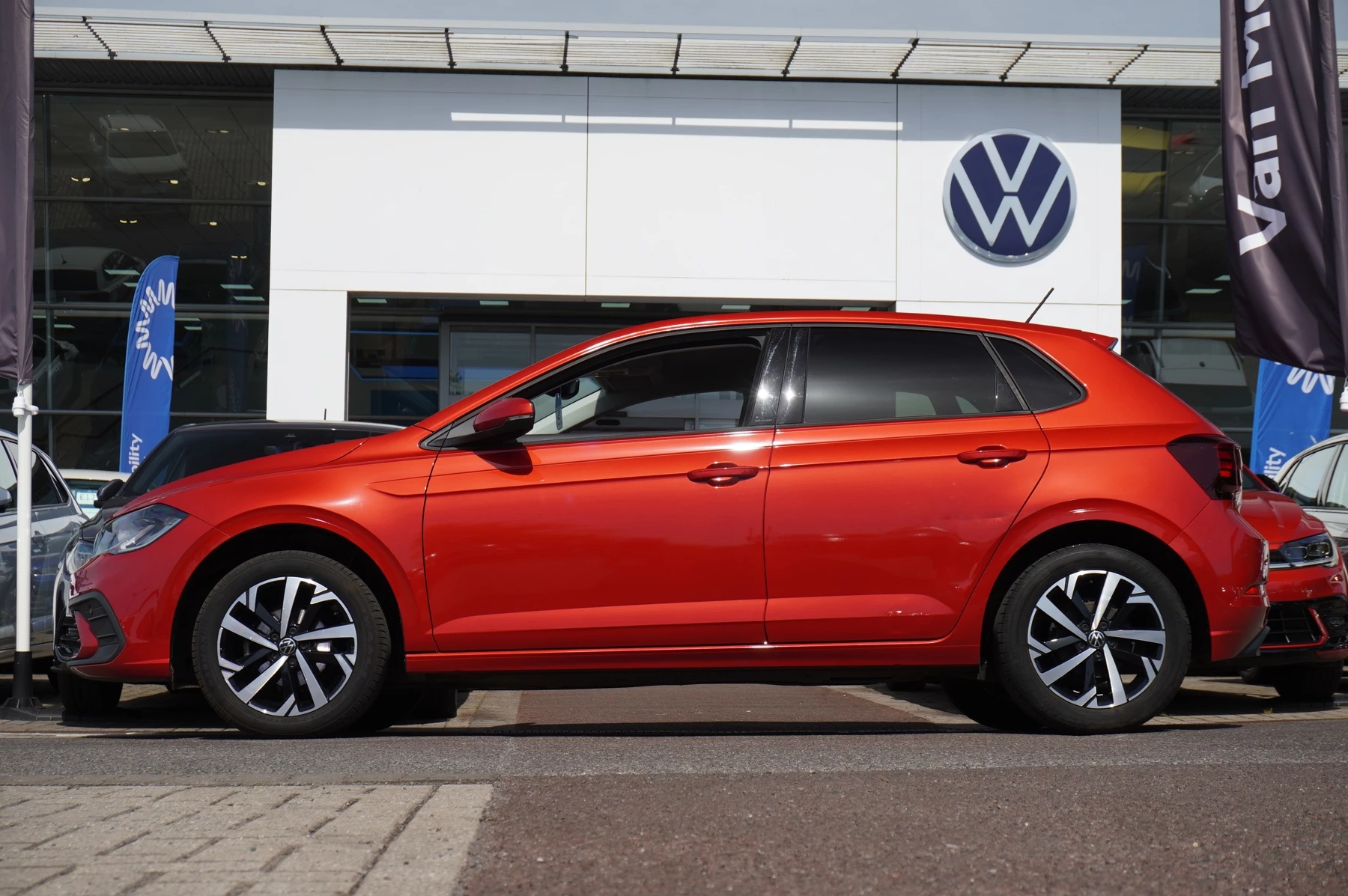 Volkswagen-Polo-image-16