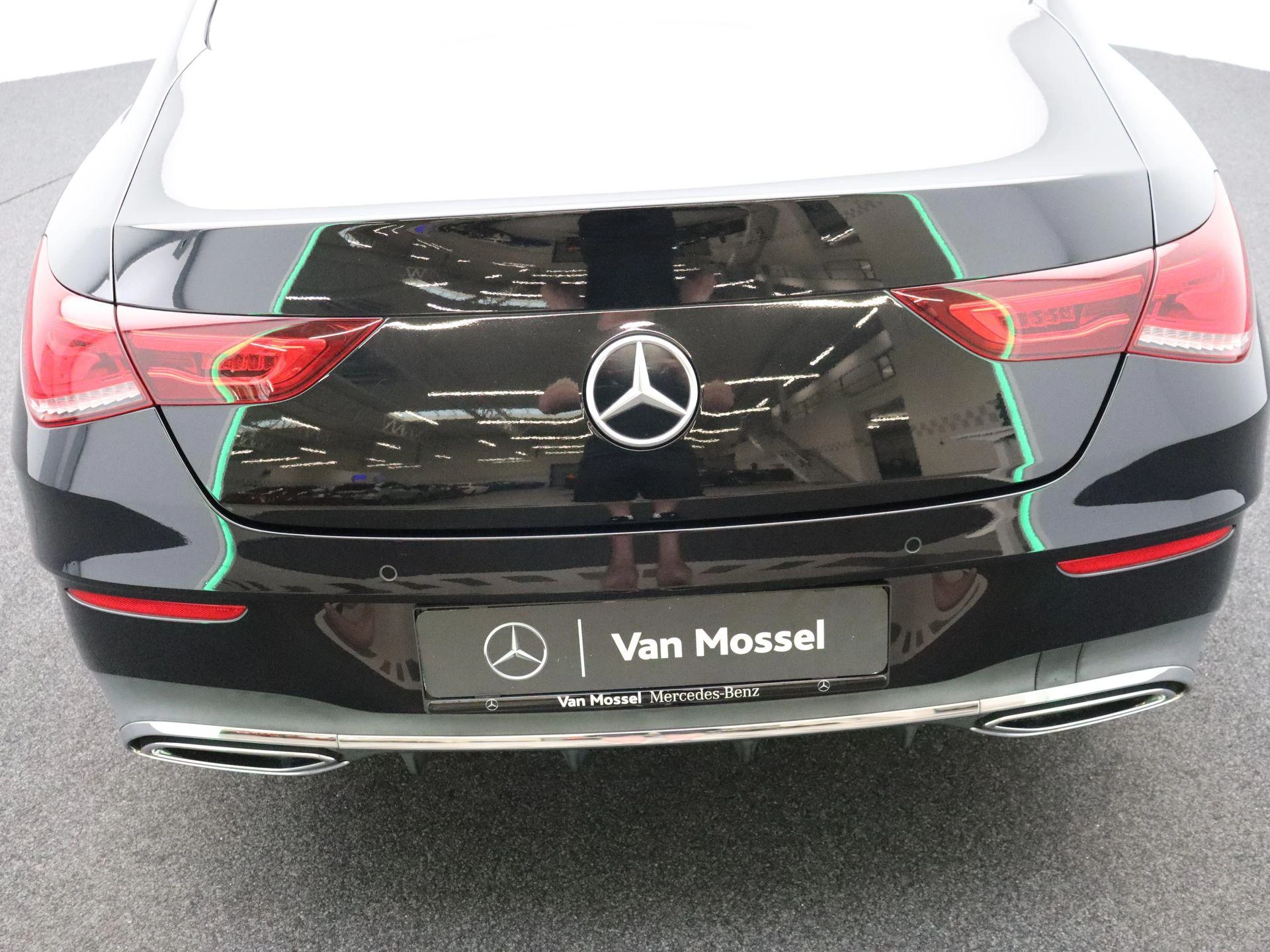 Mercedes-Benz CLA 200 AMG Line Coupé + PANORAMISCH DAK + MULTIBEAM LED +