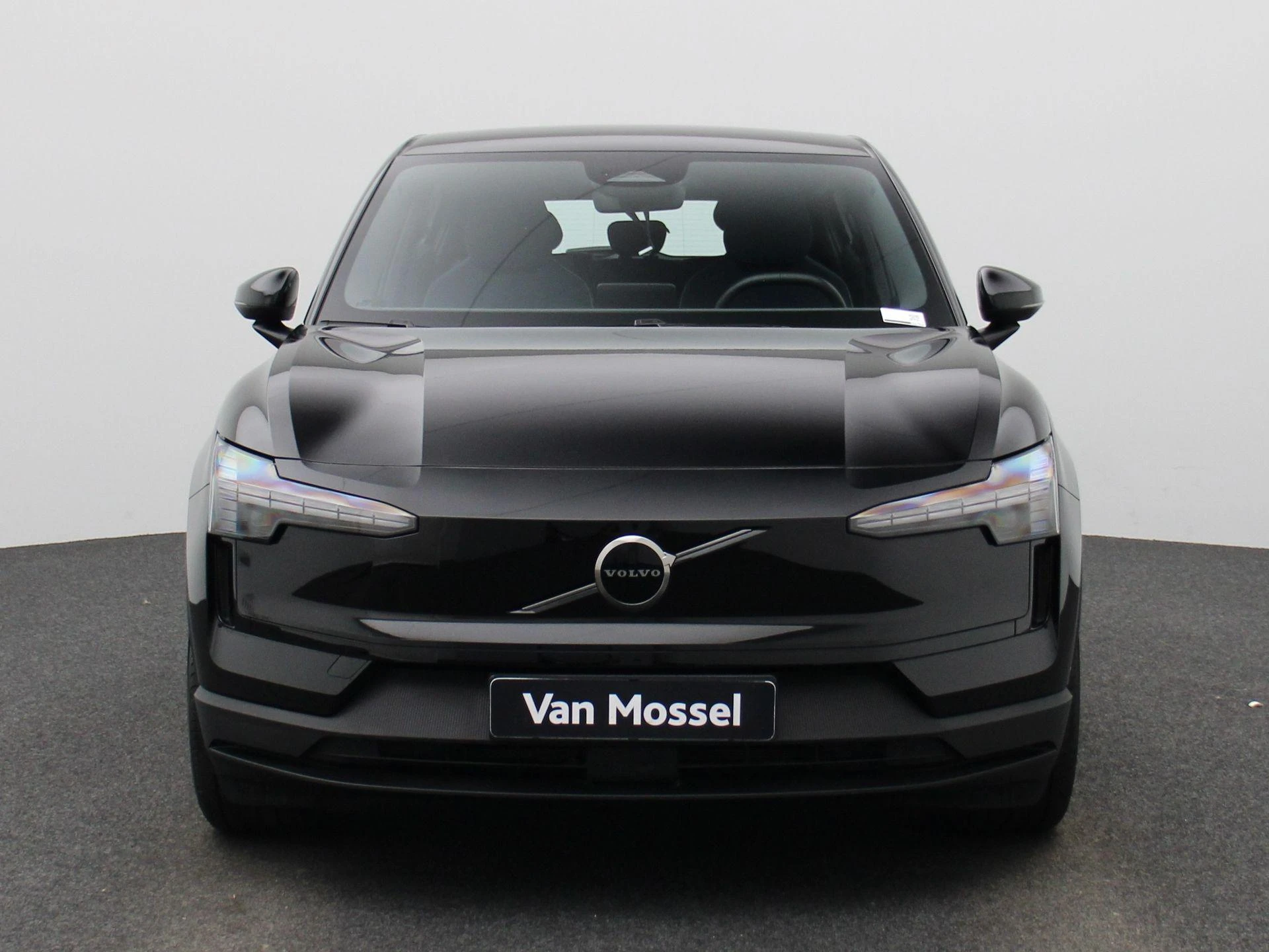 Volvo-EX30-image-2