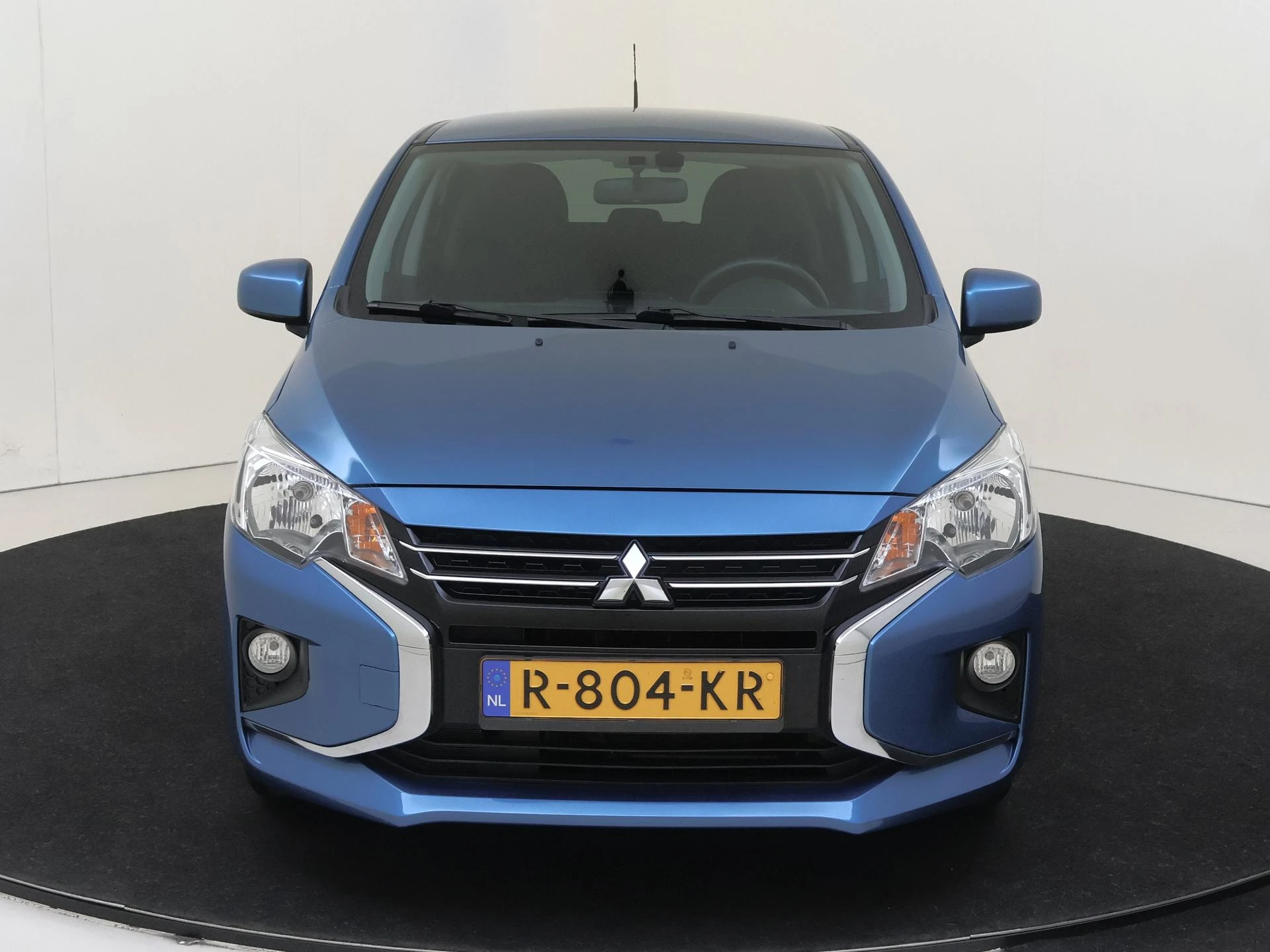 Mitsubishi-Space Star-image-1