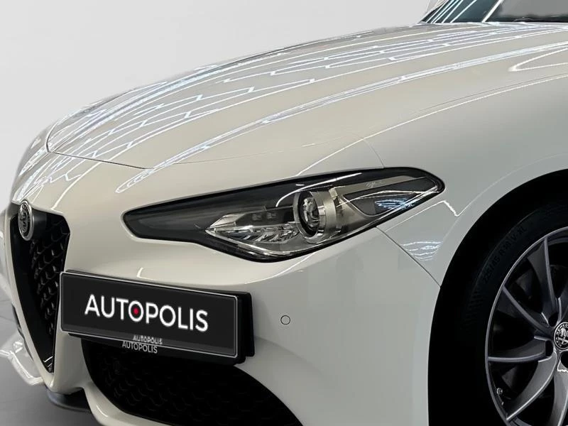 Alfa Romeo-Giulia-image-20