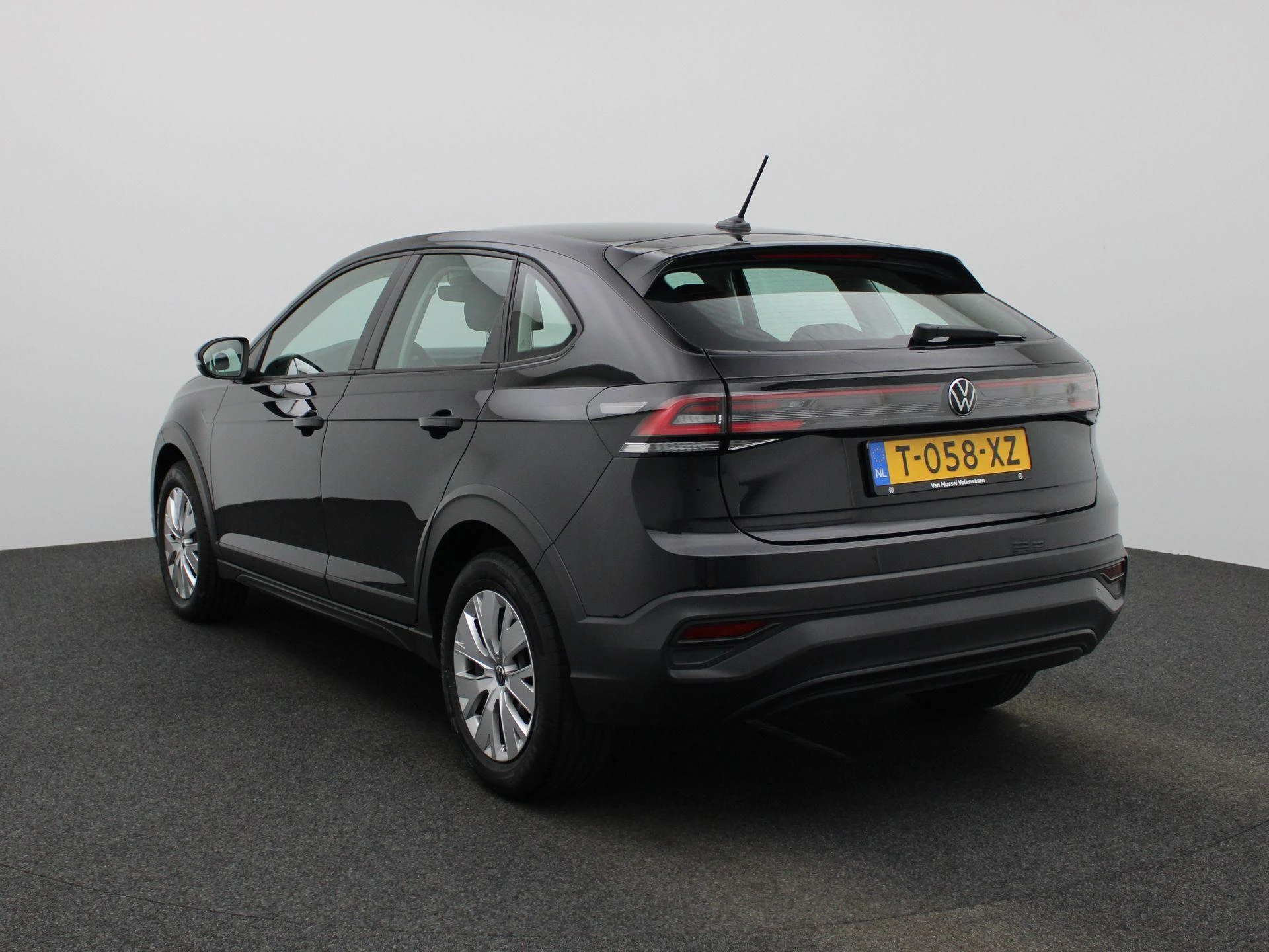 Volkswagen-Taigo-image-1
