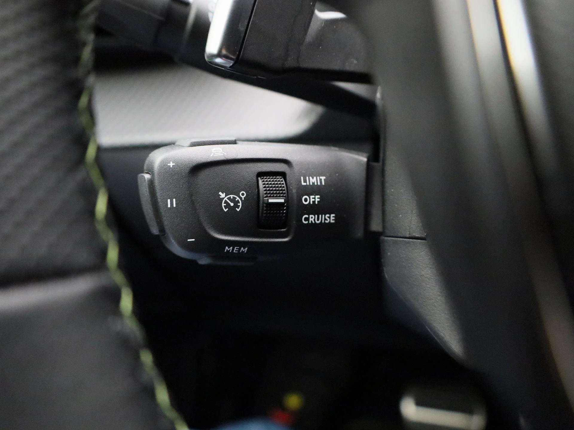 Peugeot-2008-image-28