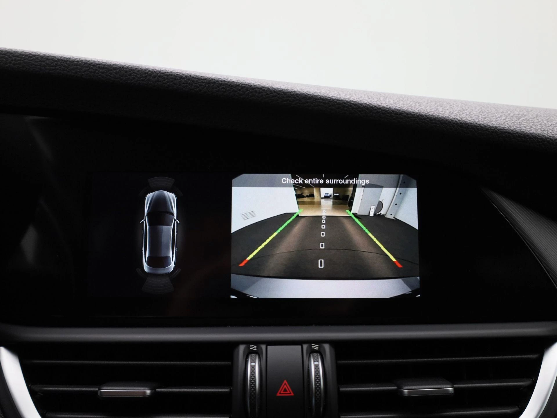 Alfa Romeo Giulia 2.0 TB 200 Sprint AUTO