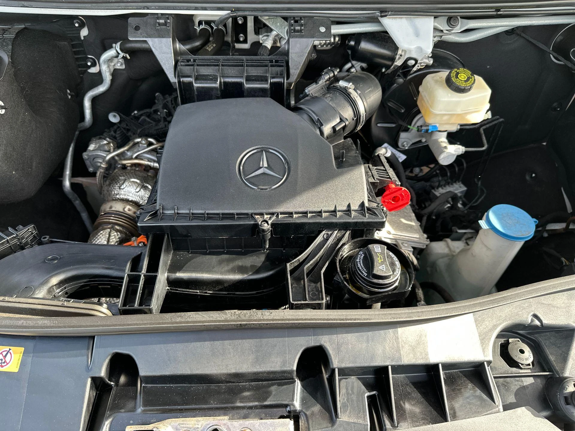 Mercedes-Benz-Sprinter-image-24