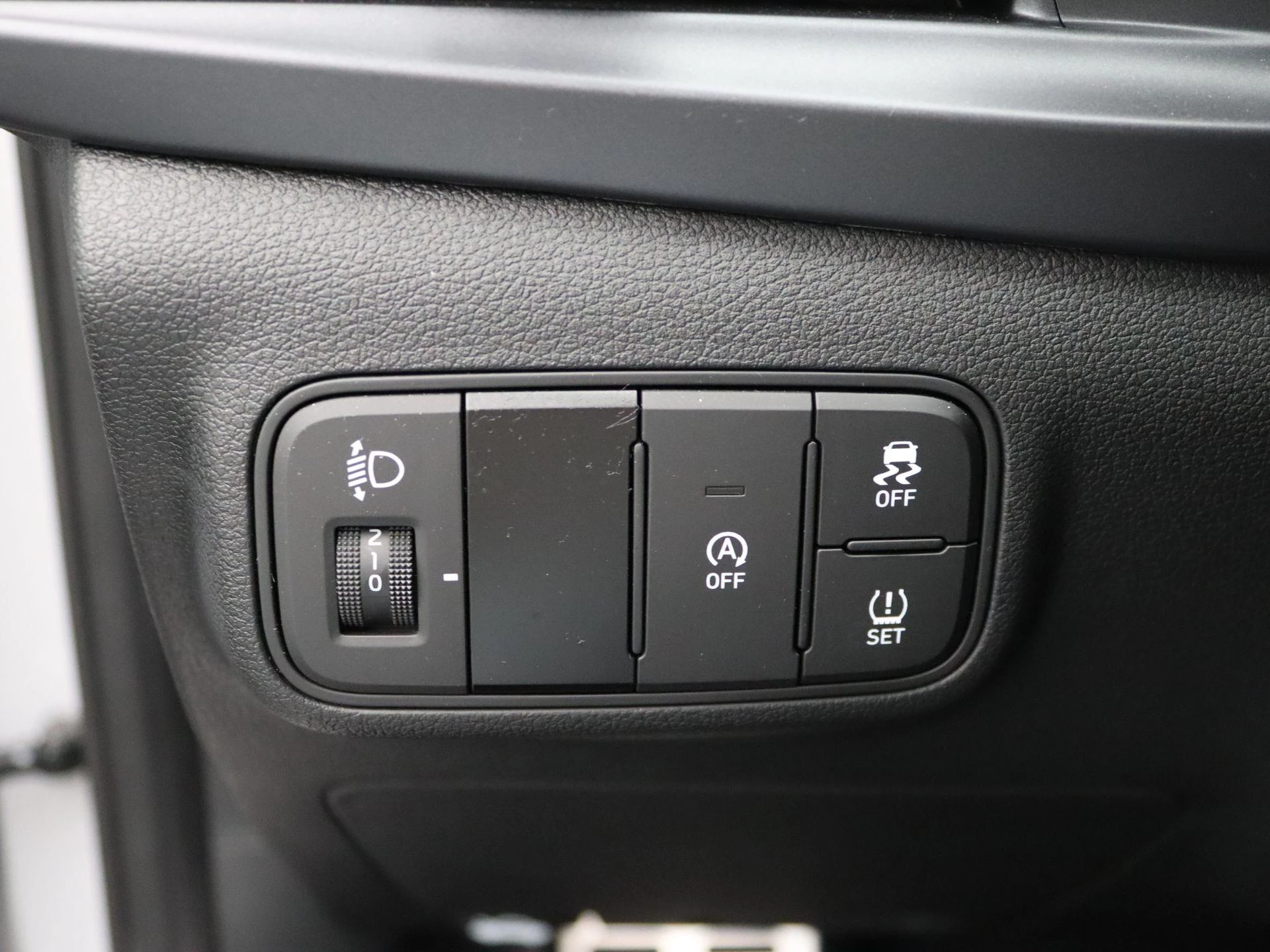 Hyundai-Bayon-image-23