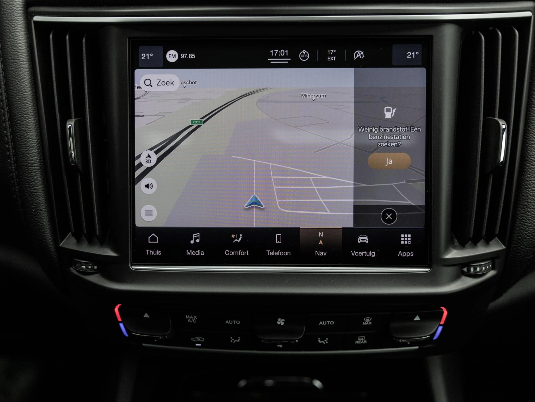 Maserati-Levante-image-48