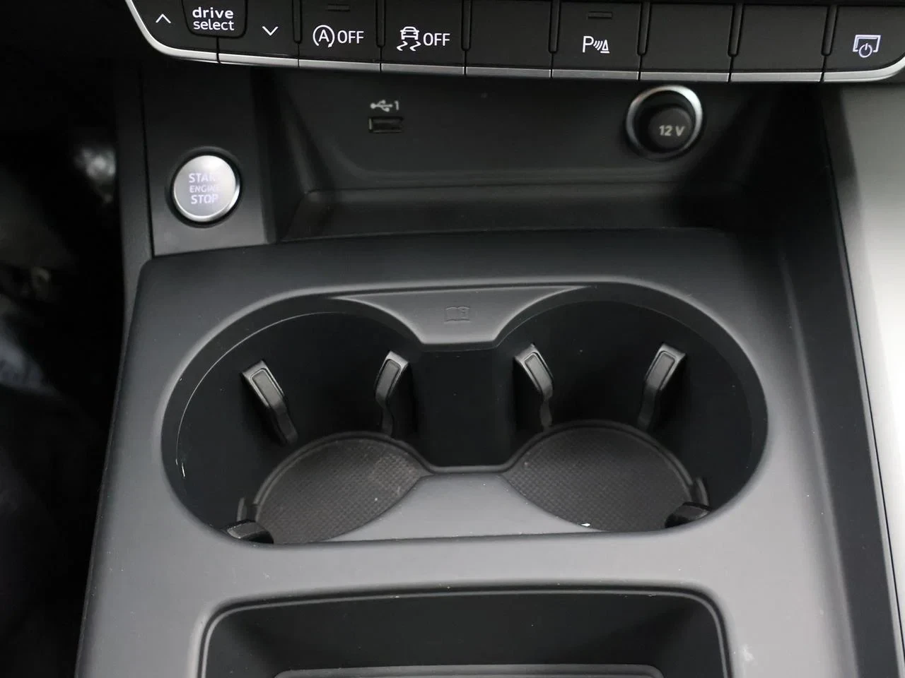 Audi-A4-image-28