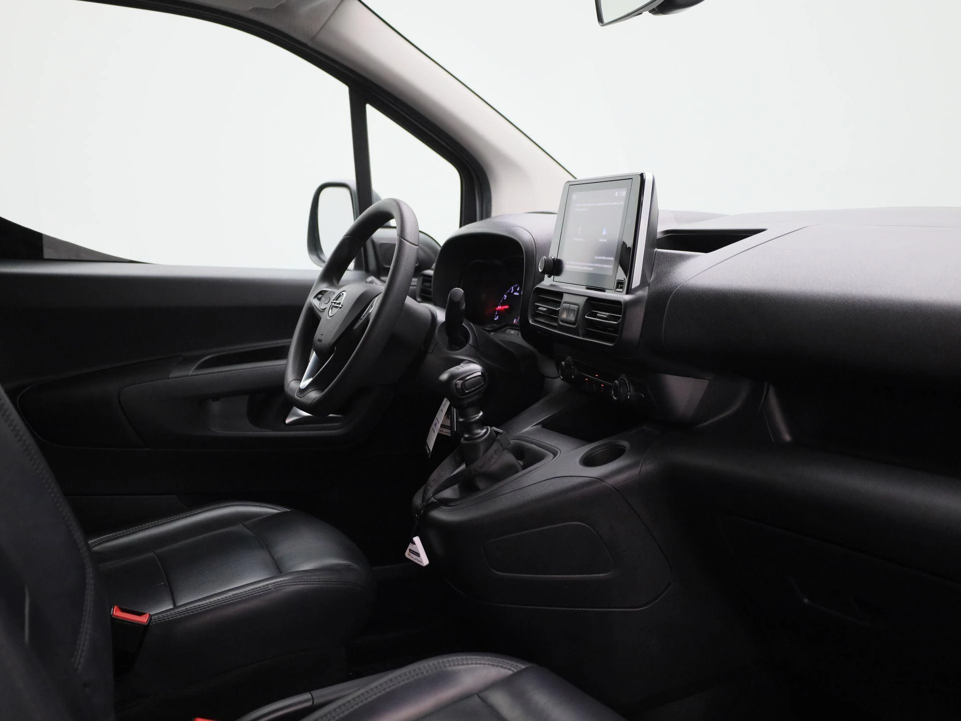 Opel-Combo Life-image-29