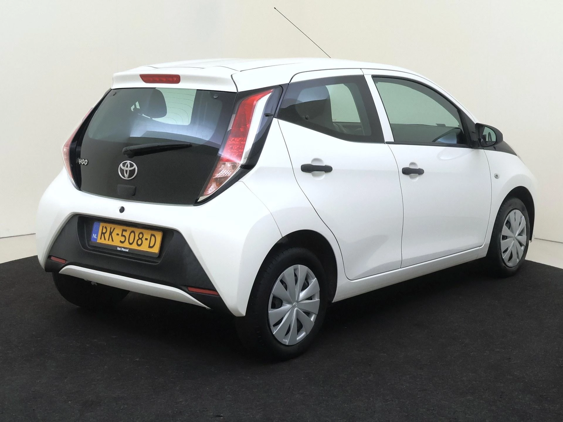 Toyota-Aygo-image-5