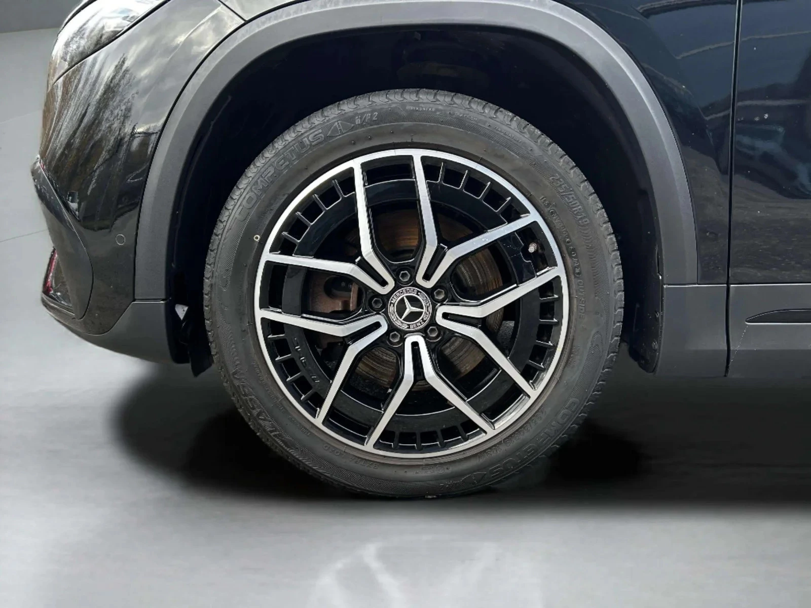 Mercedes-Benz-EQA-image-8