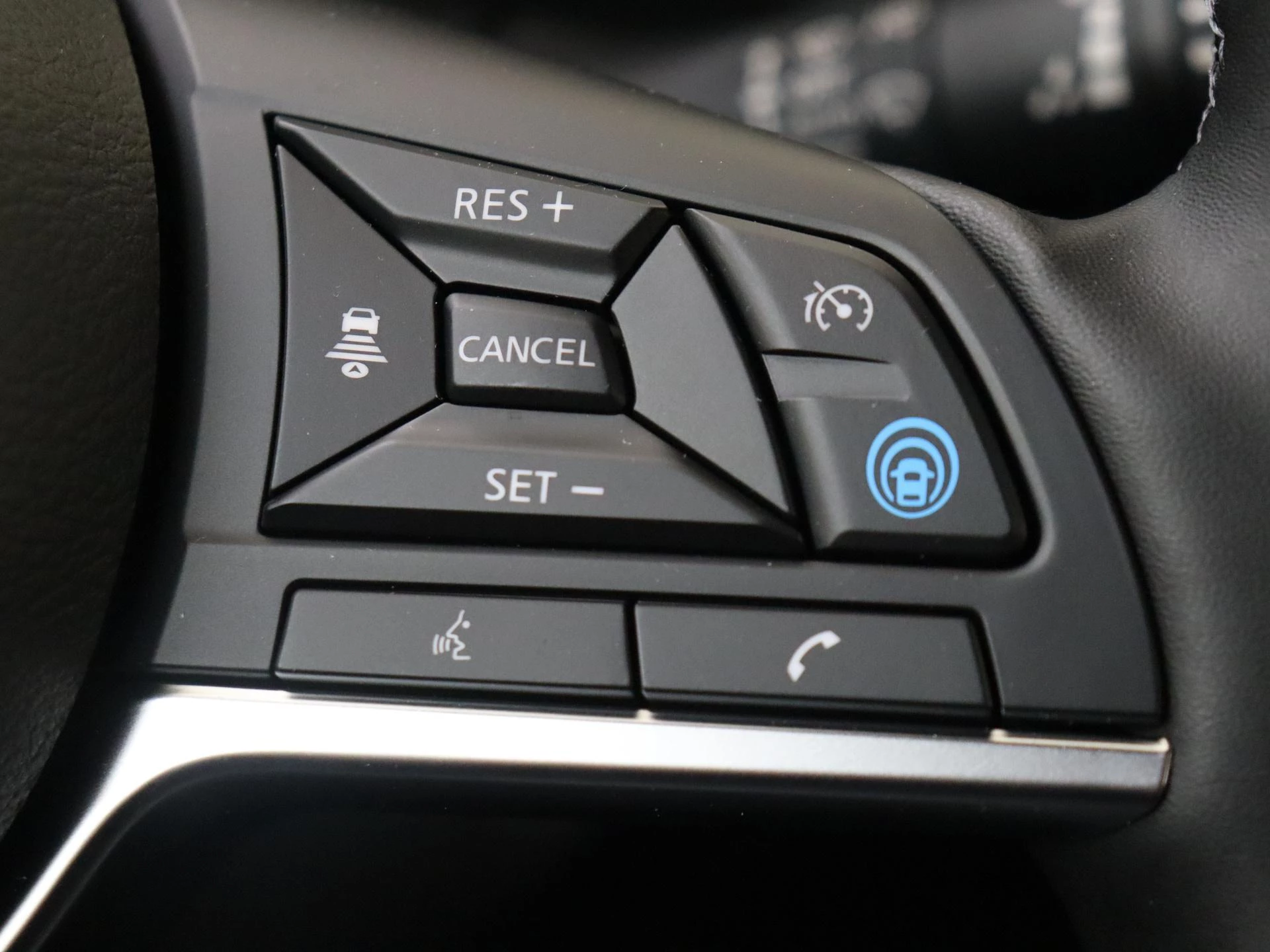 Nissan-Juke-image-25