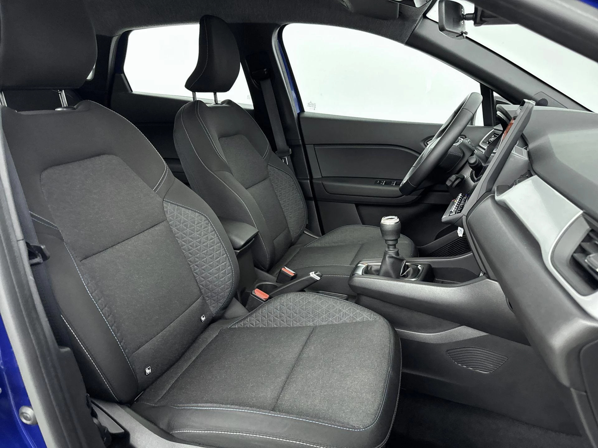 Renault-Captur-image-8