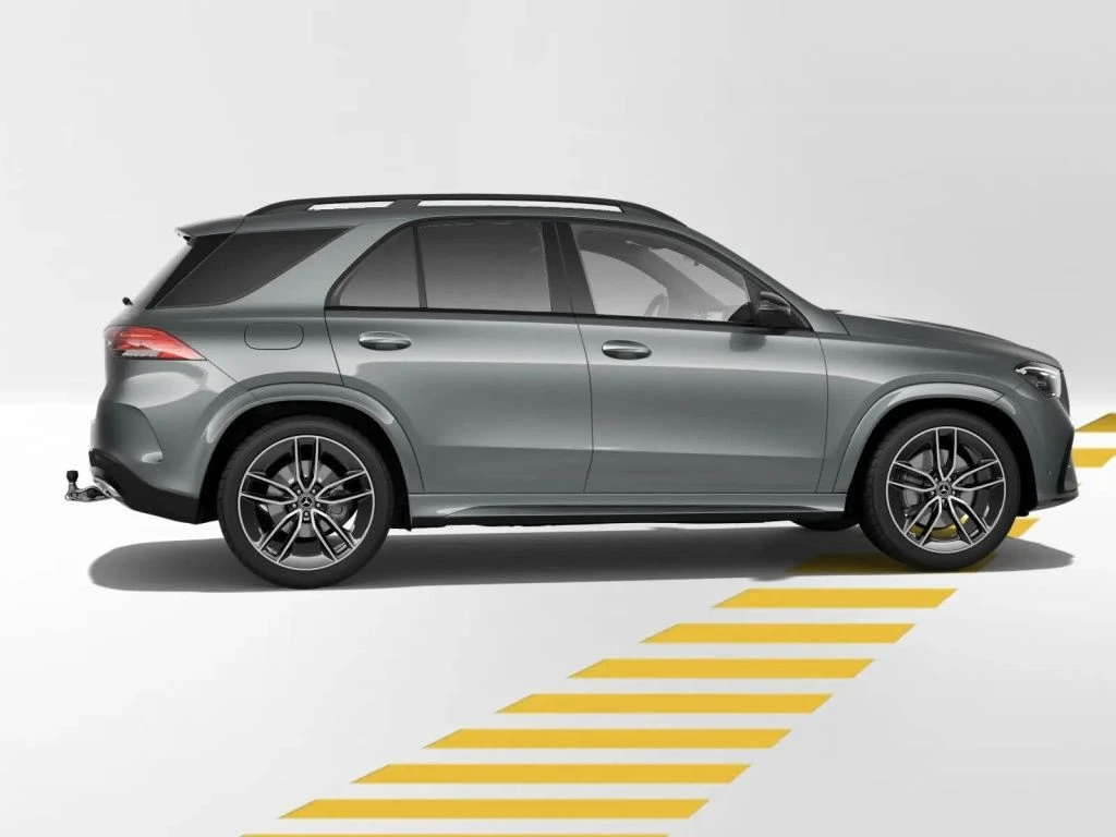 Mercedes-Benz-GLE 450 d-image-7