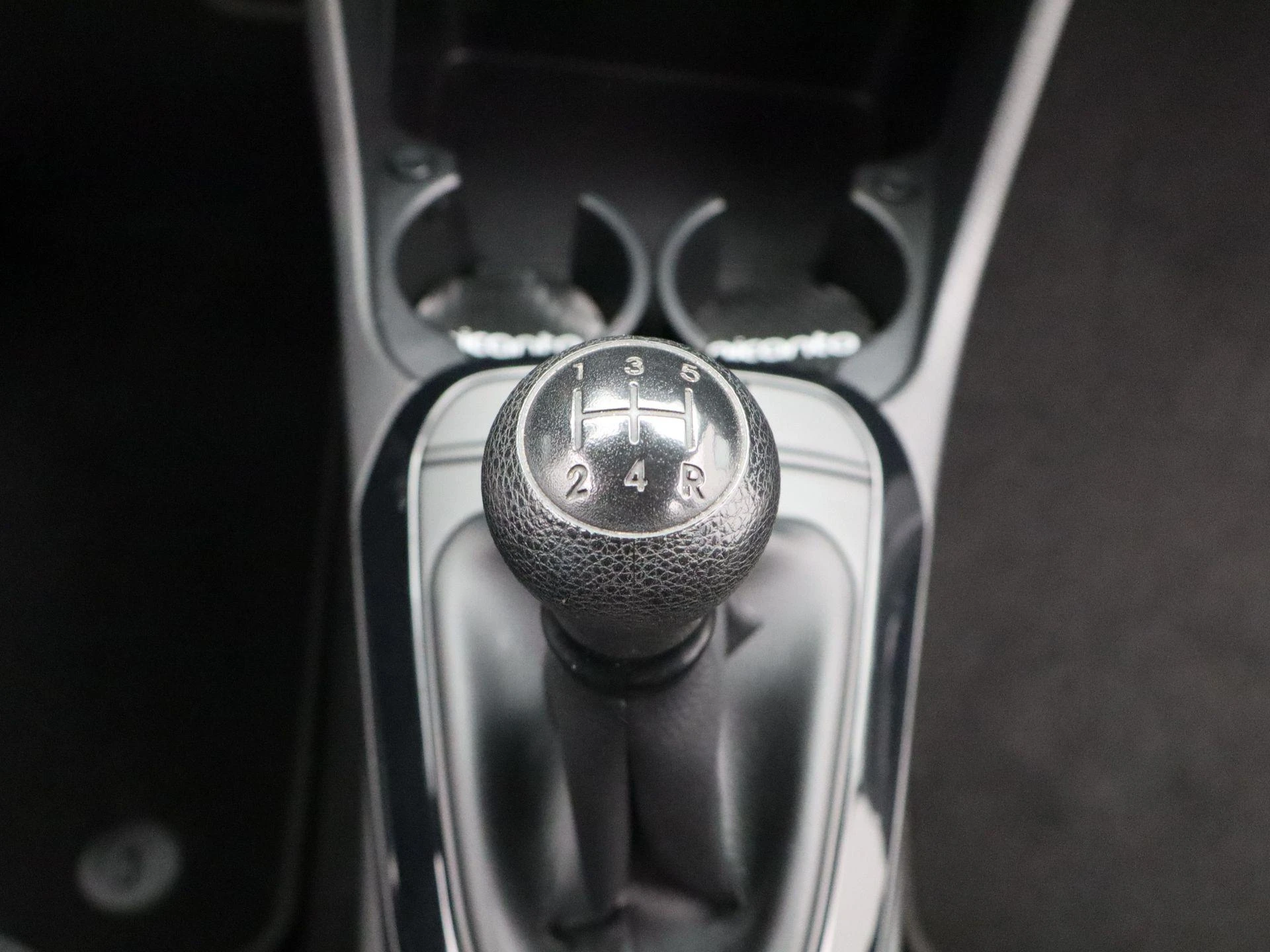 Kia-Picanto-image-16