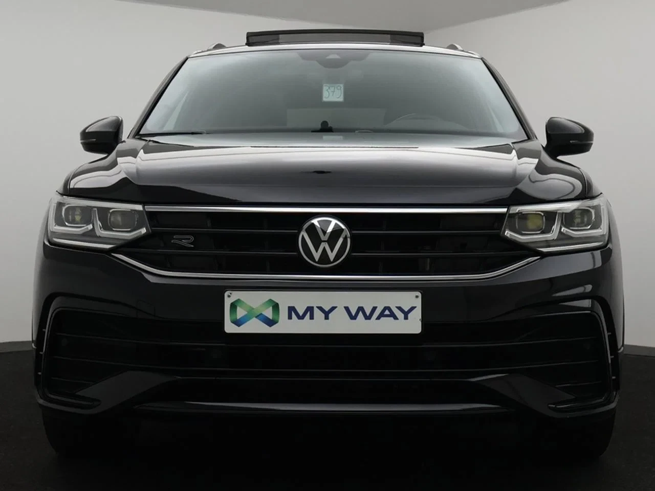 Volkswagen Tiguan eHybrid (PHEV) Tiguan eHybrid 1.4PHEV R-Line Business Premium 150PK *AUTOMAAT*PANODAK*TREKHAAK*LEDER*CAMERA*ACC*PDC*...*