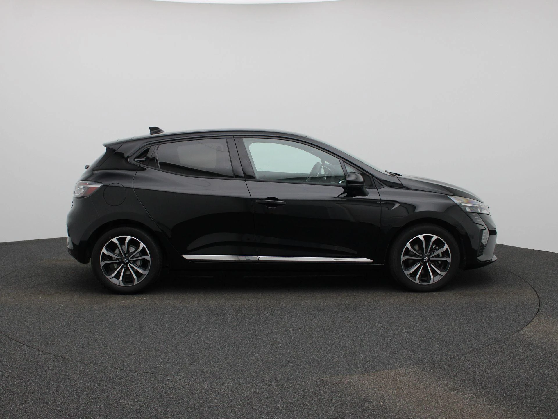Renault-Clio-image-5