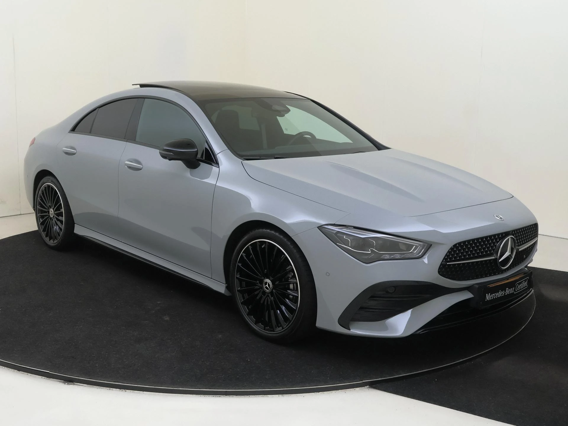 Mercedes-Benz-CLA-image-4