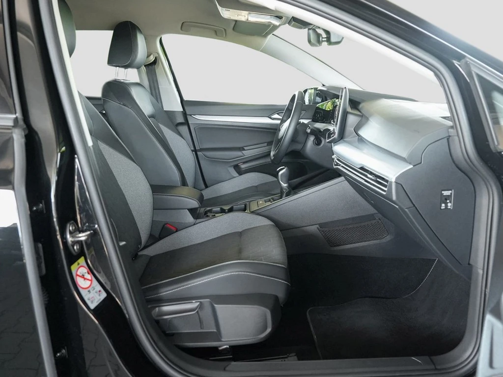 Volkswagen-Golf-image-6
