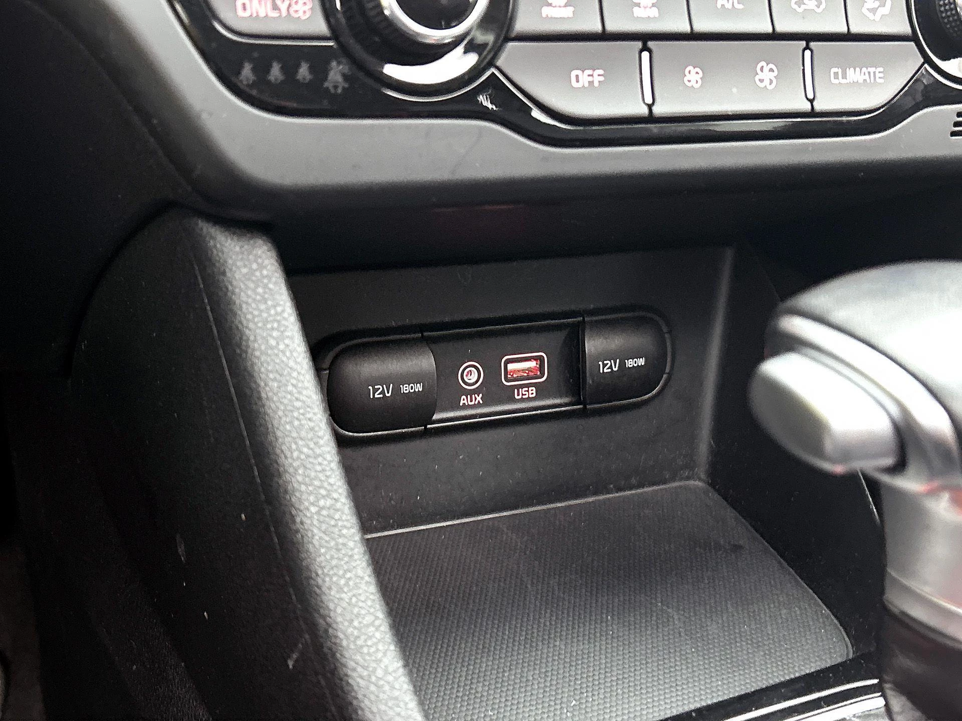 Kia-Niro-image-35