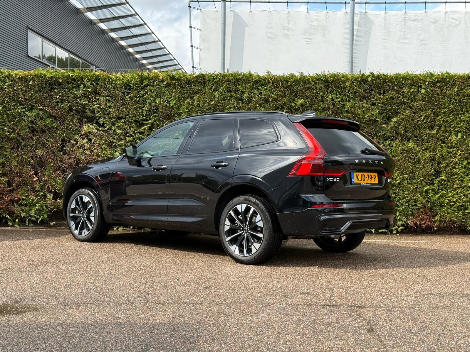 Volvo-XC60-image-3