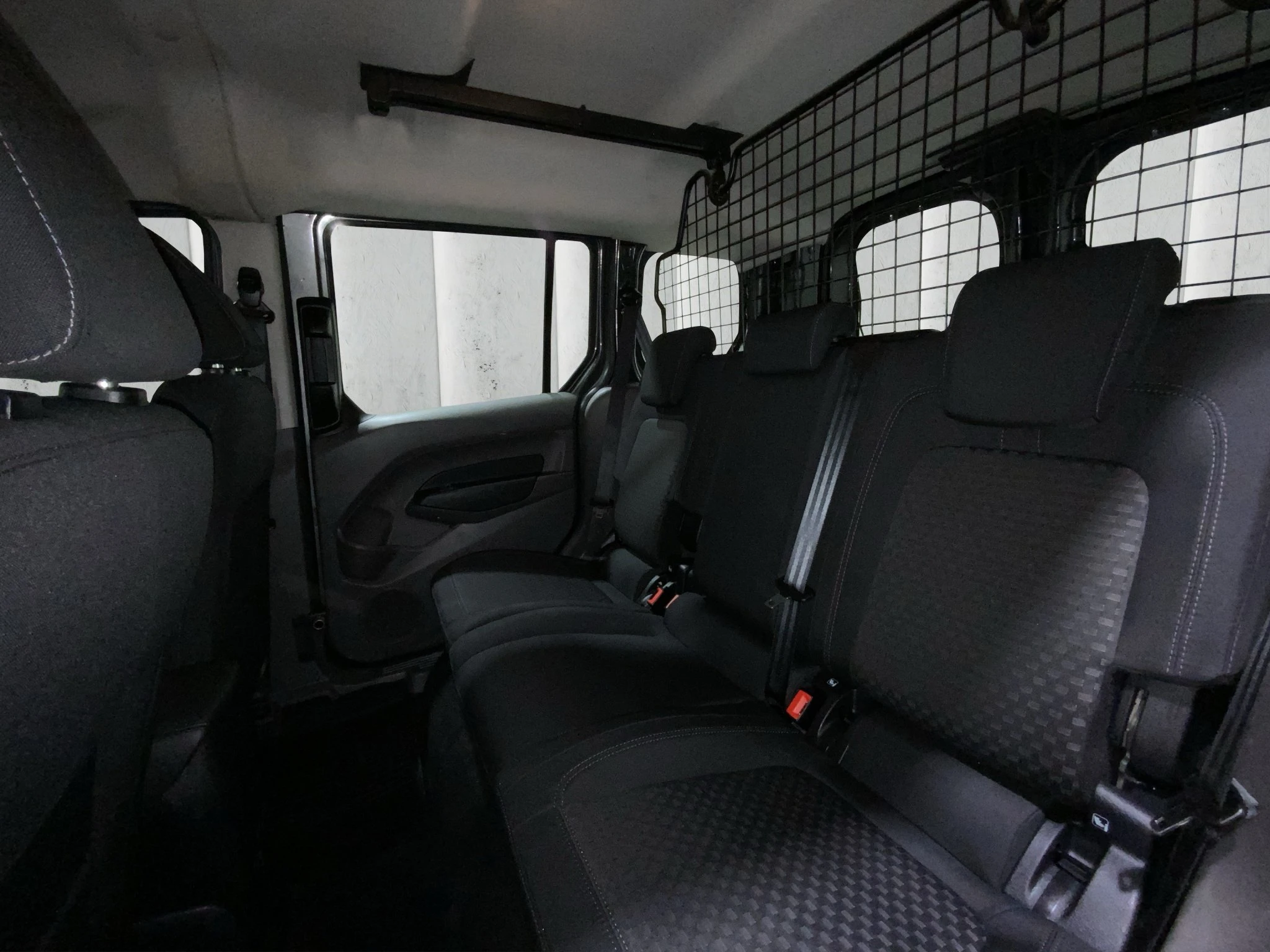 Ford-Transit Connect-image-9