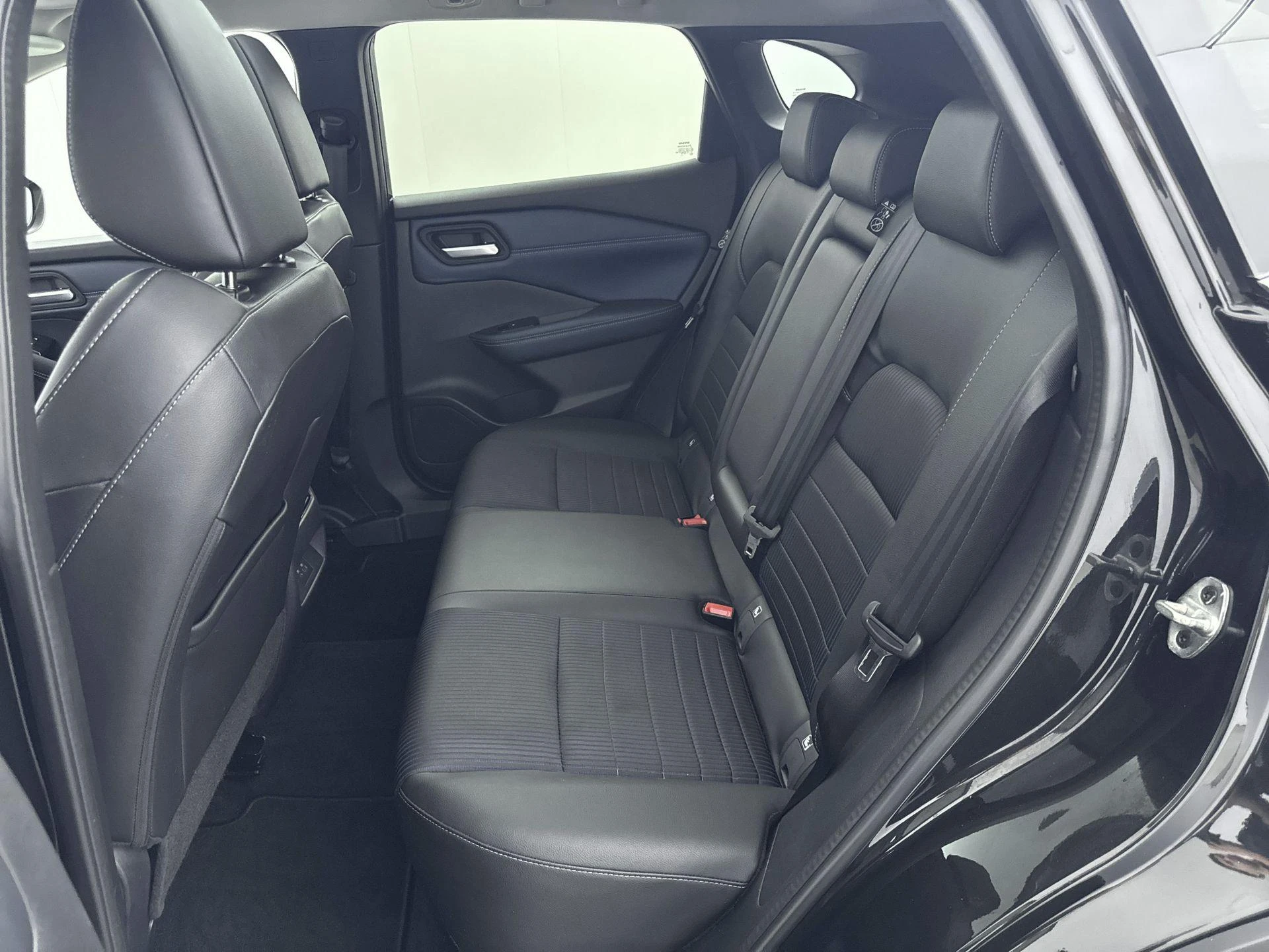 Nissan-QASHQAI-image-25