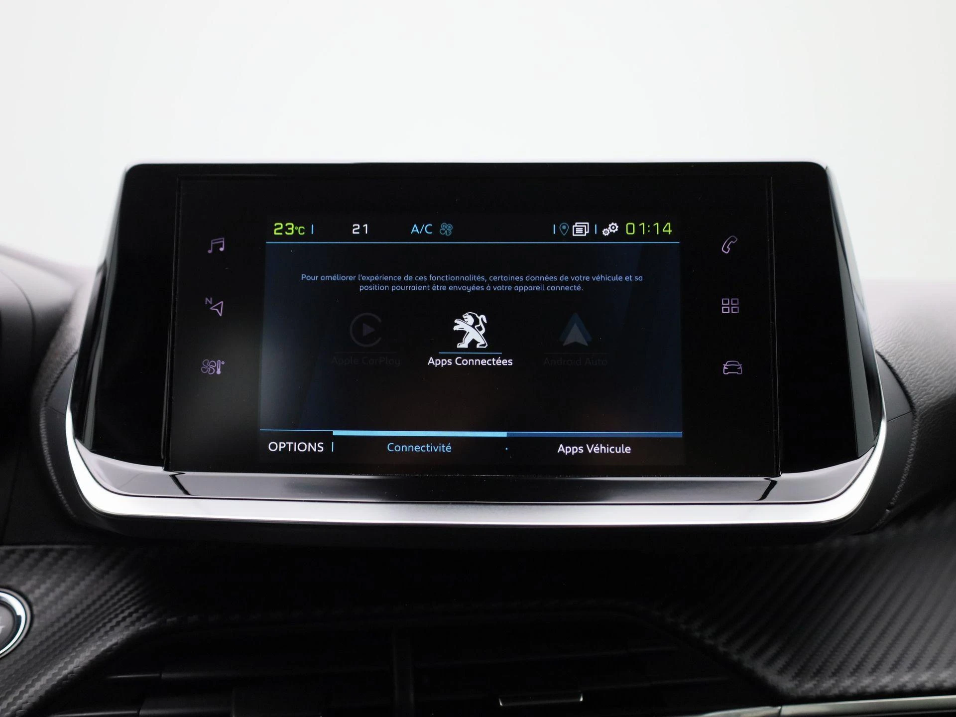 Peugeot-e-2008-image-24
