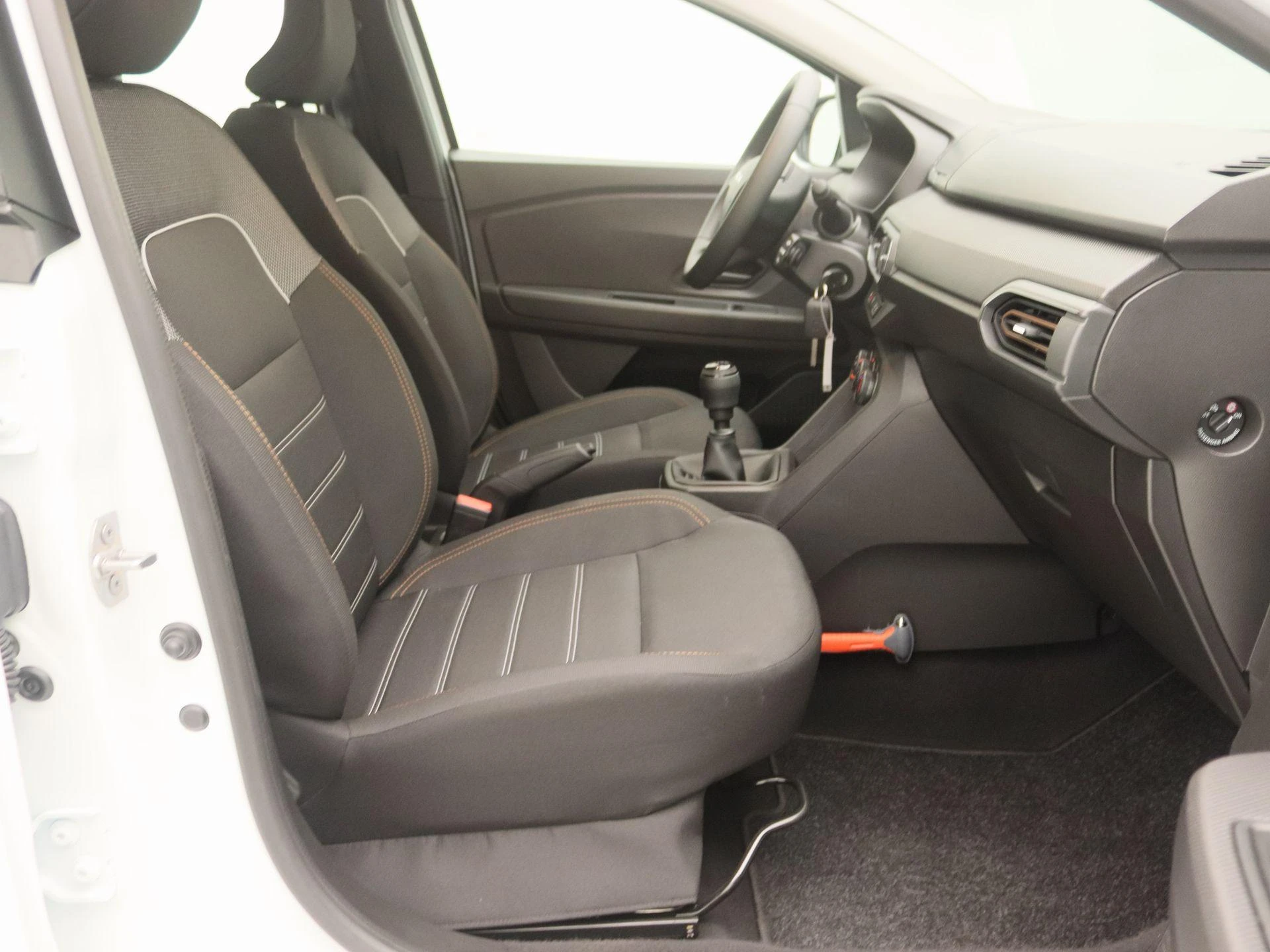Dacia-Sandero Stepway-image-20