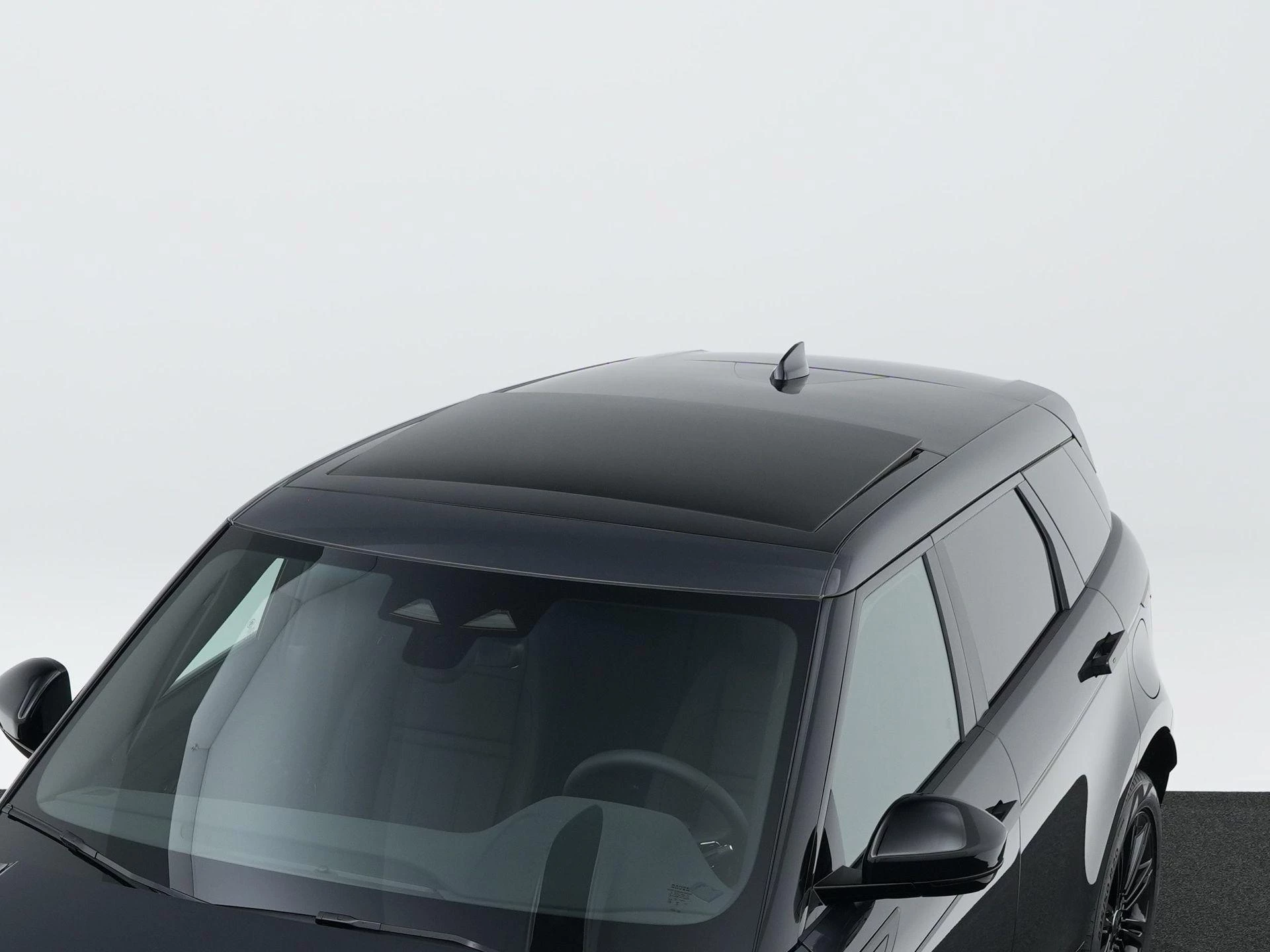 Land Rover-Range Rover Evoque-image-39