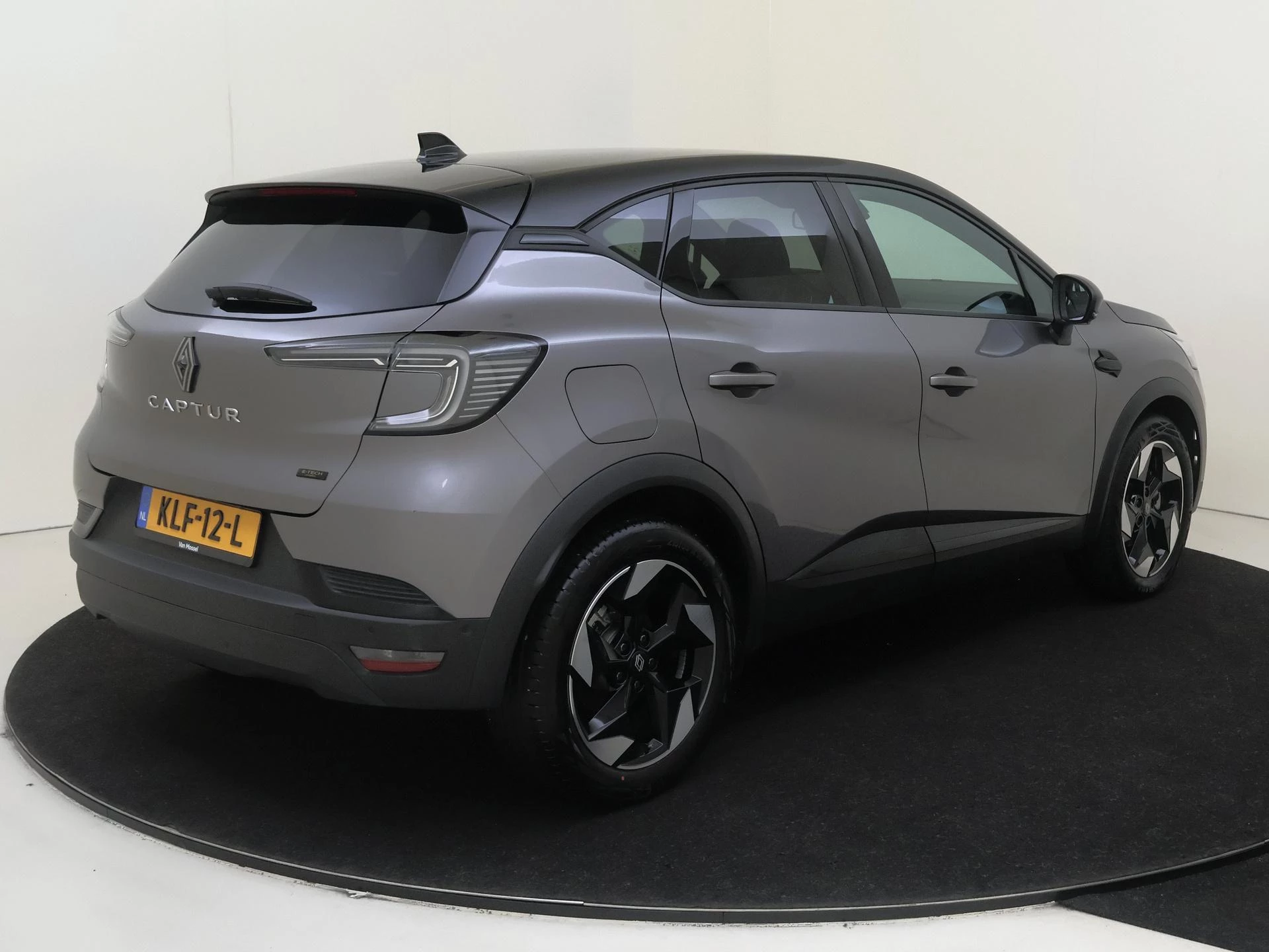 Renault-Captur-image-3