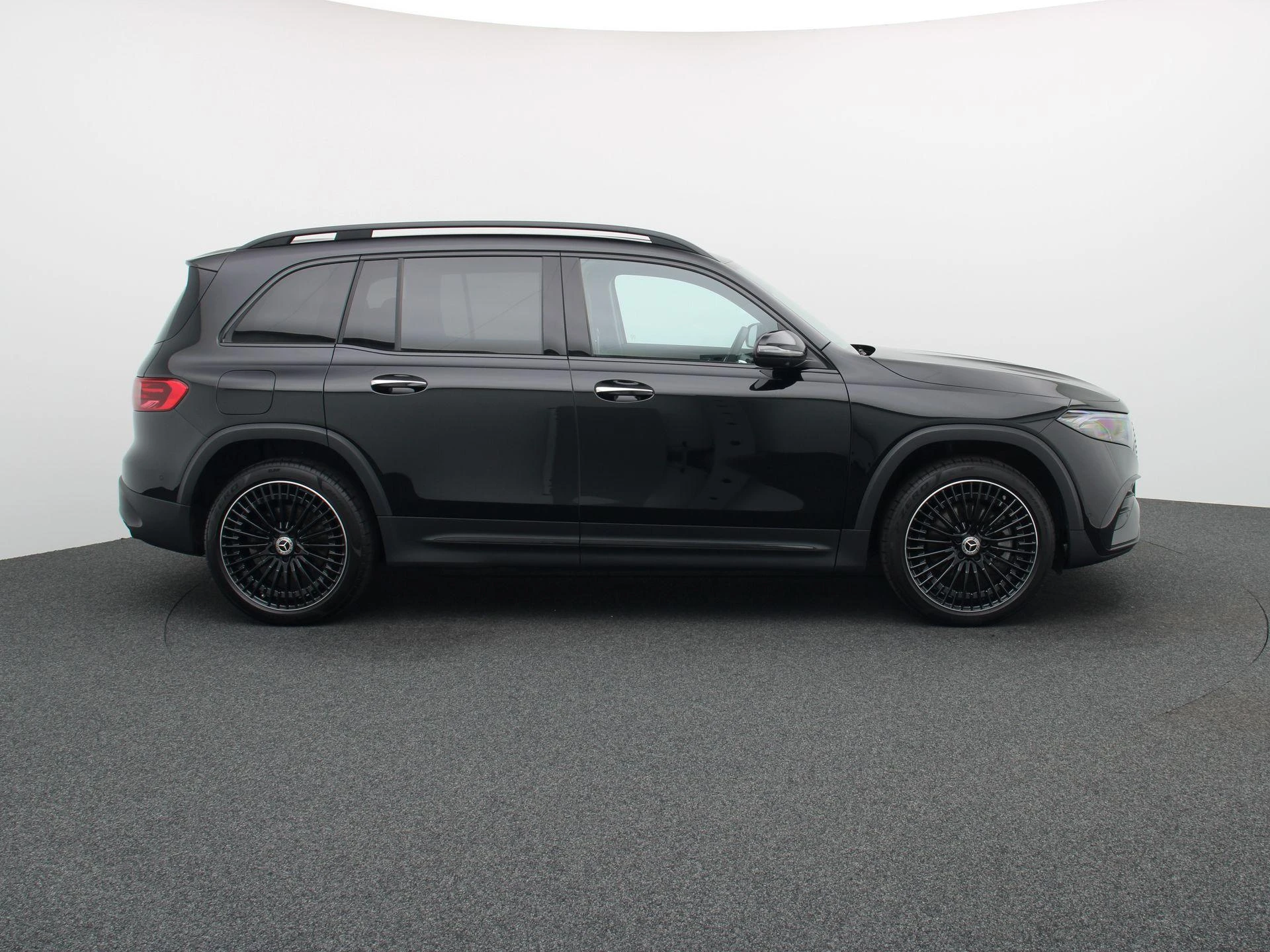 Mercedes-Benz EQB 250+ Star Edition + BURMESTER + HEAD UP + PANORAMISCH DAK +