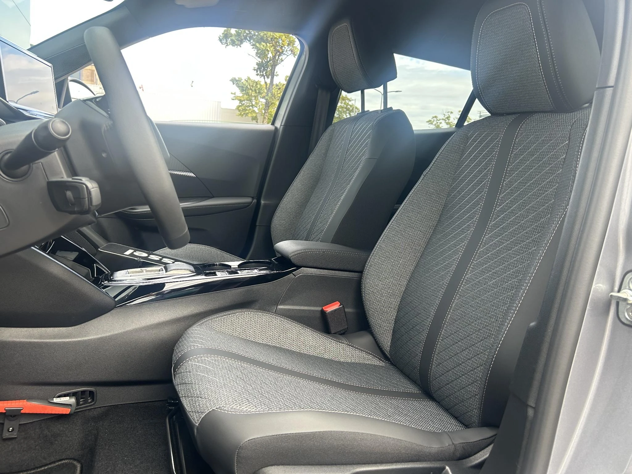 Peugeot-2008-image-19