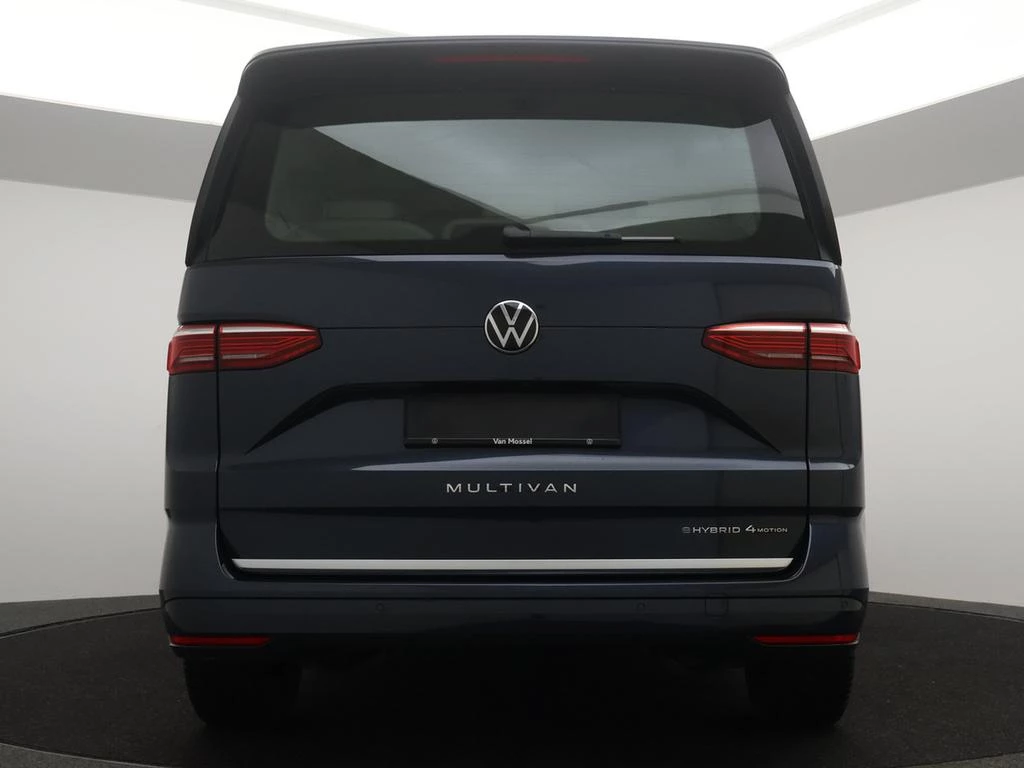 Volkswagen Multivan T7 eHybrid Multivan Style Korte versie 1.5 eHybrid 4X4 245PK *AUTOMAAT*7 ZITPLAATSEN*LEDER*ALCANTARA*CAMERA*PDC*NAVI*VIRTUAL COCKPIT*APP-CO