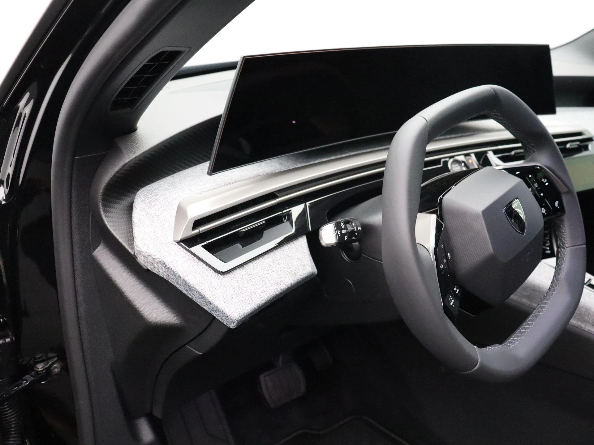 Peugeot e-5008 e-5008 213 Allure Business