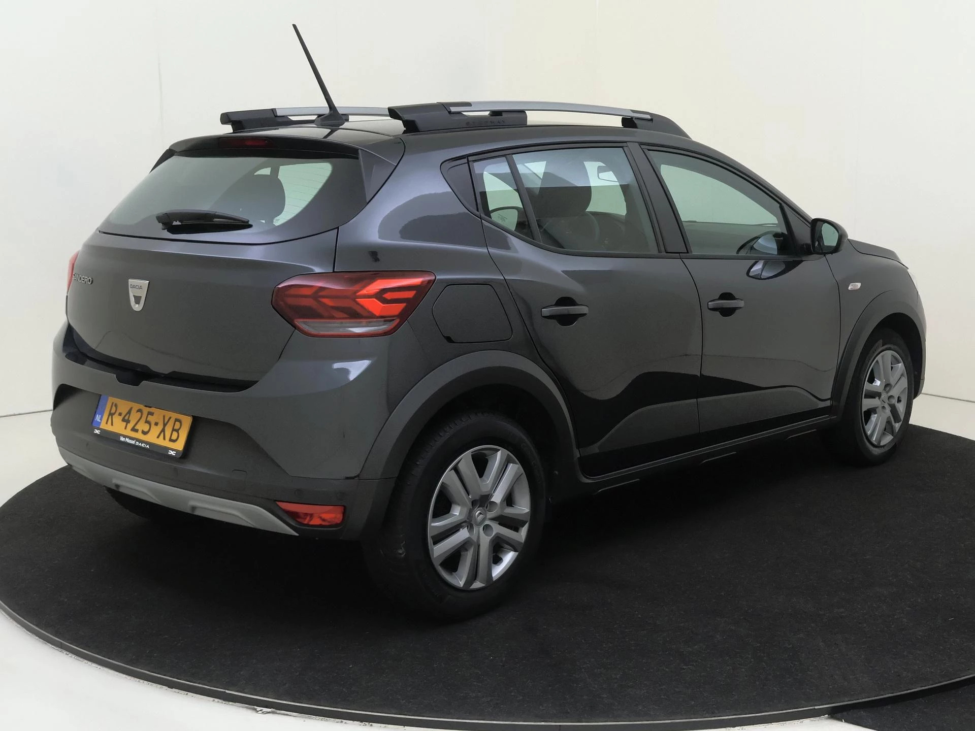 Dacia-Sandero-image-3