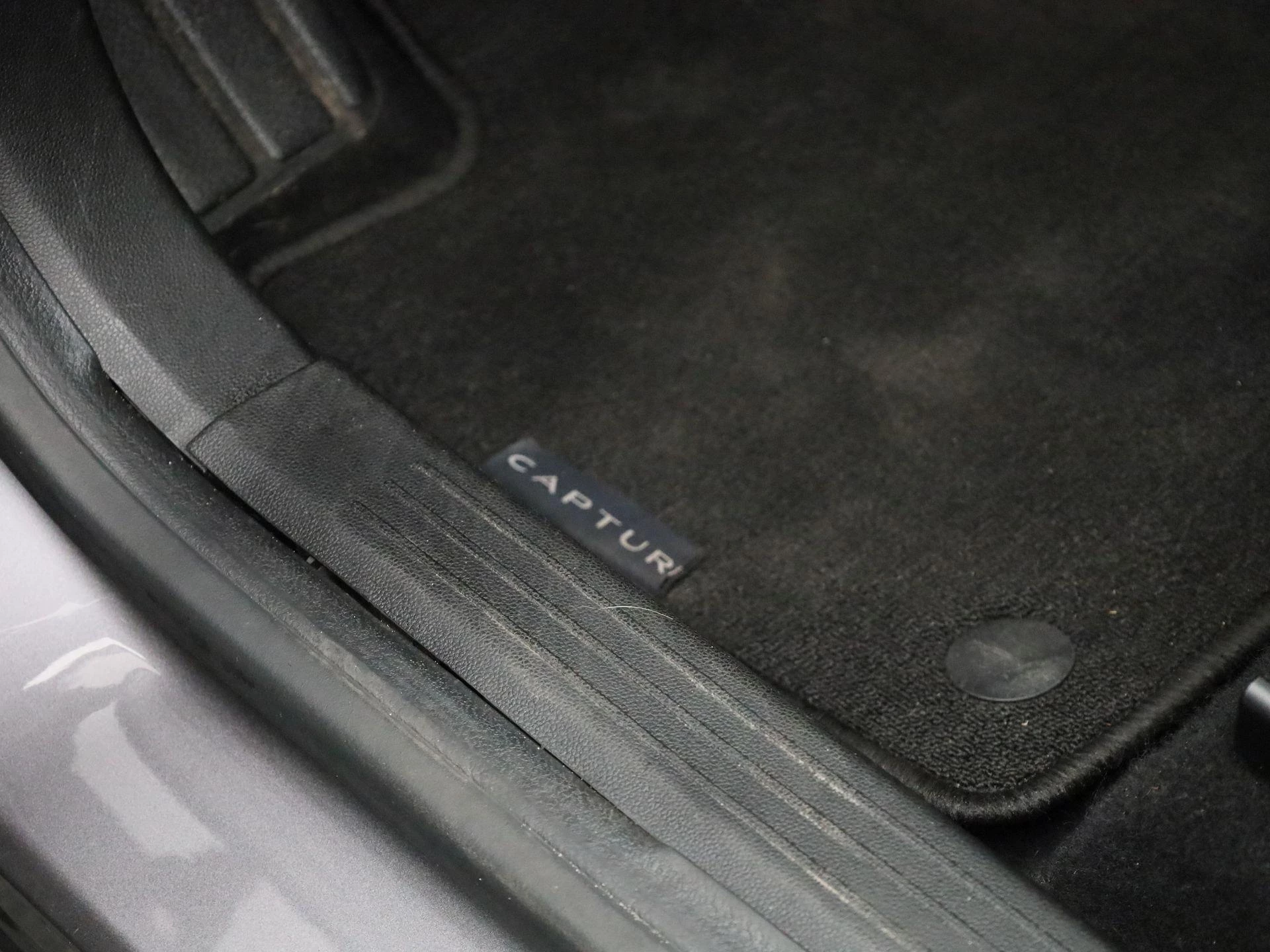 Renault-Captur-image-29