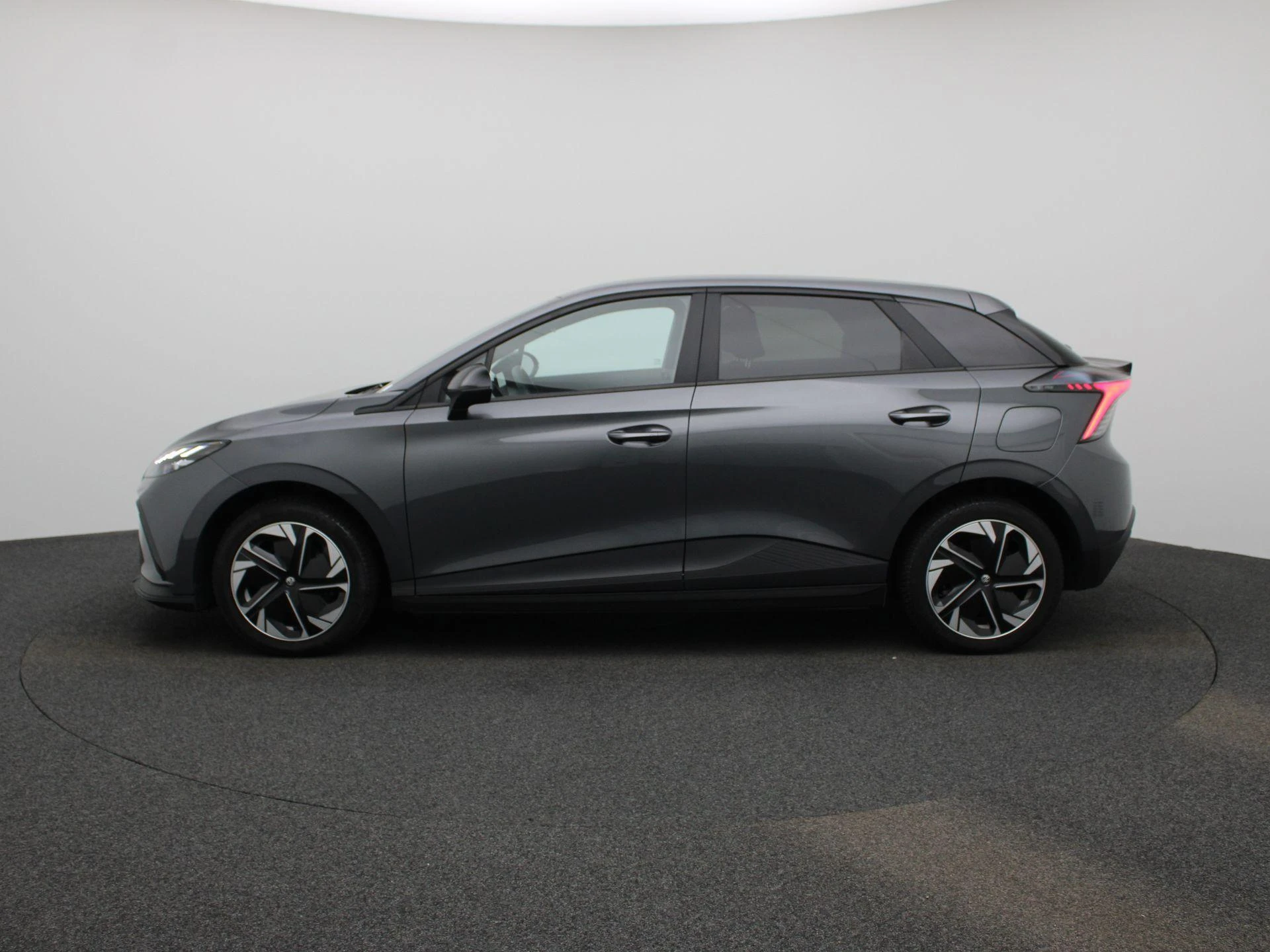 MG-MG4 EV-image-3